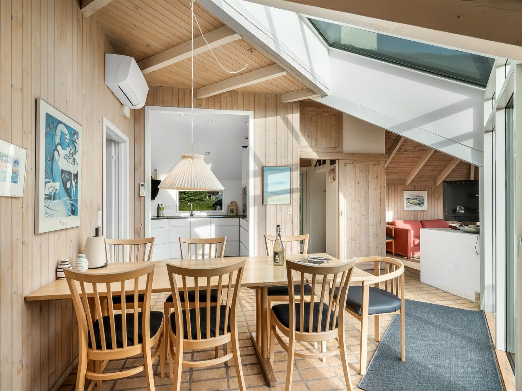 "Elenor" - 1.1km from the sea-Inside
