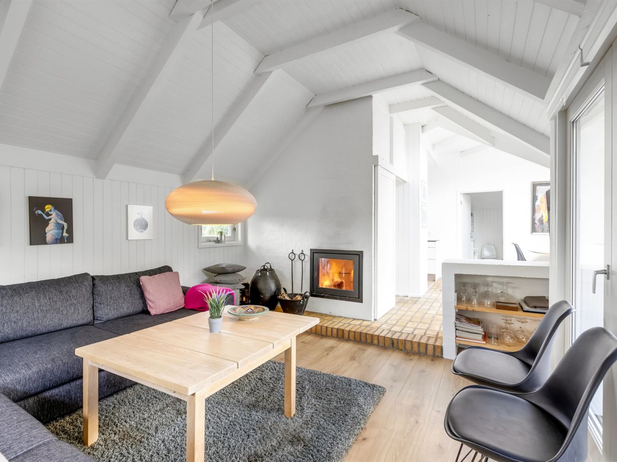 "Pihla" - 1.1km from the sea - Binnen
