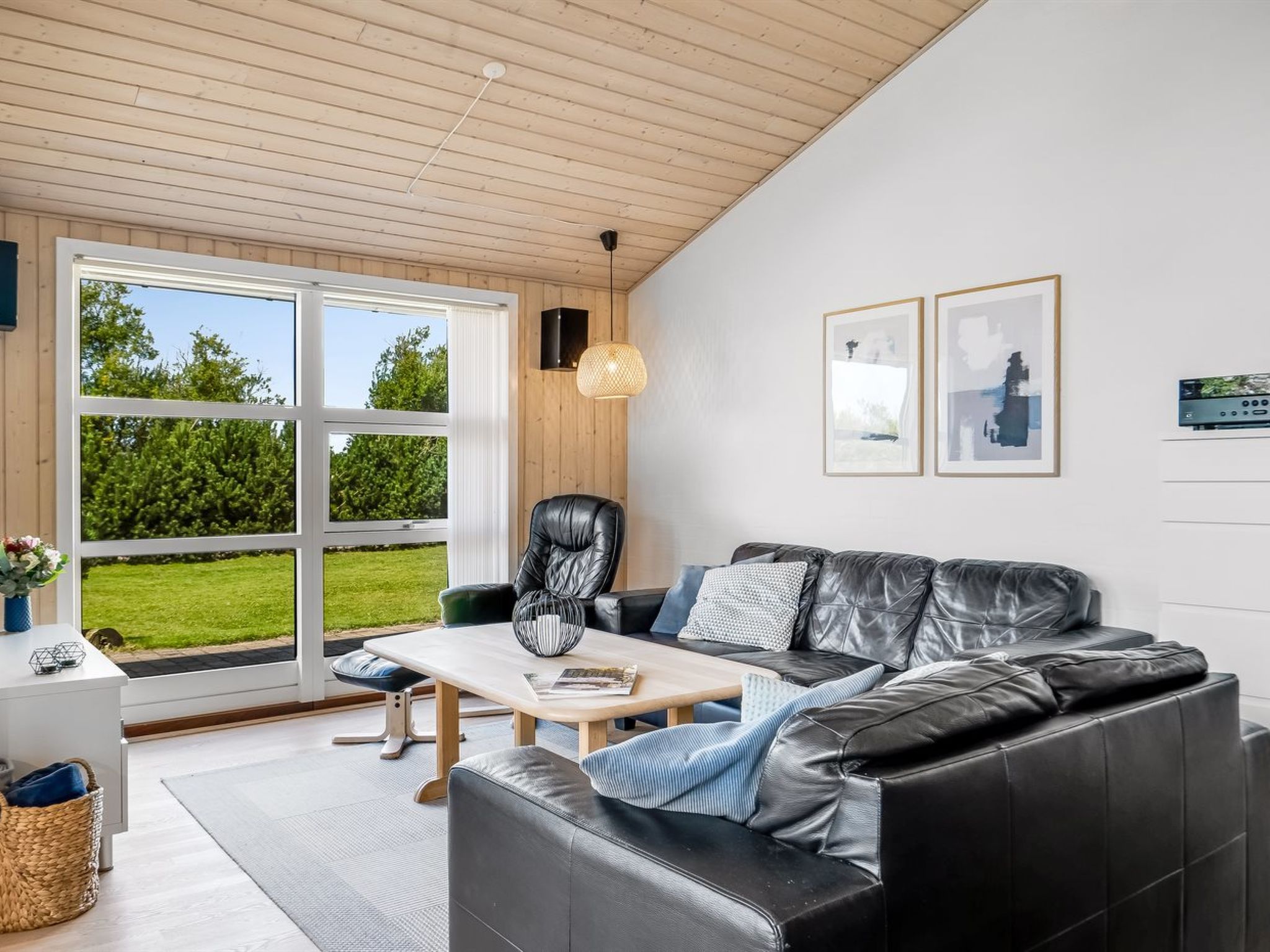 "Yngve" - 3.5km from the sea