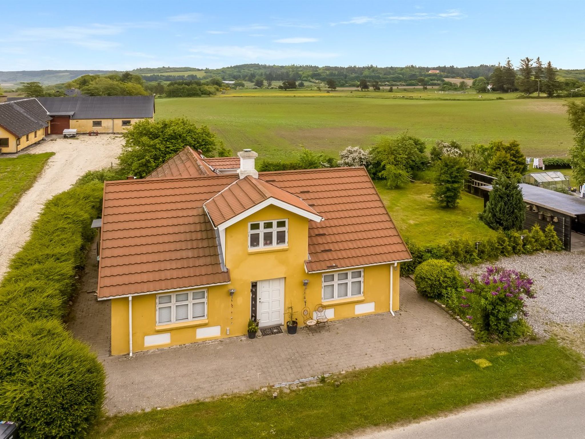 "Elza" - 2.5km from the sea - Buiten