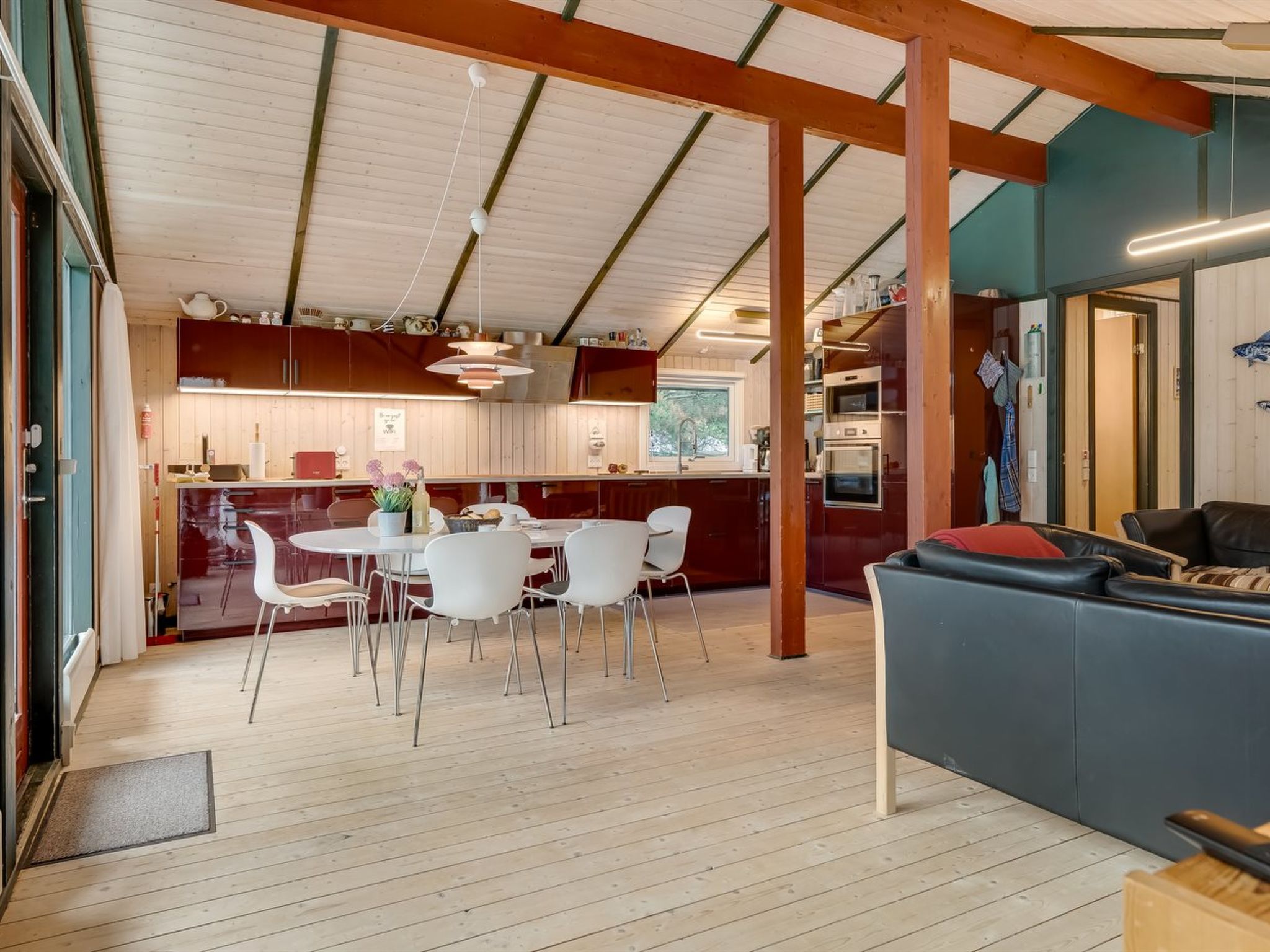 "Nikoletta" - 150m from the sea - Binnen