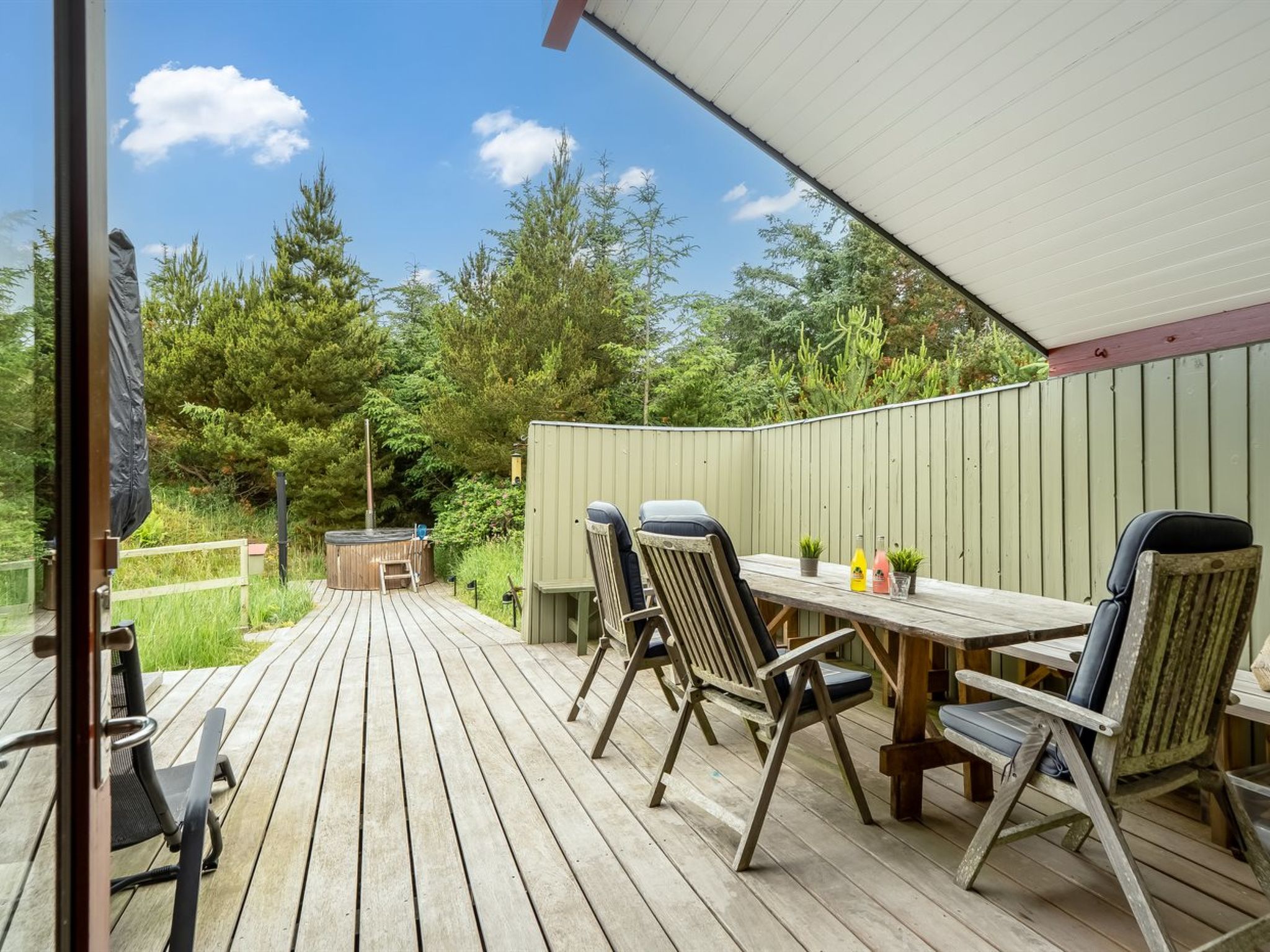 "Nikoletta" - 150m from the sea - Buiten