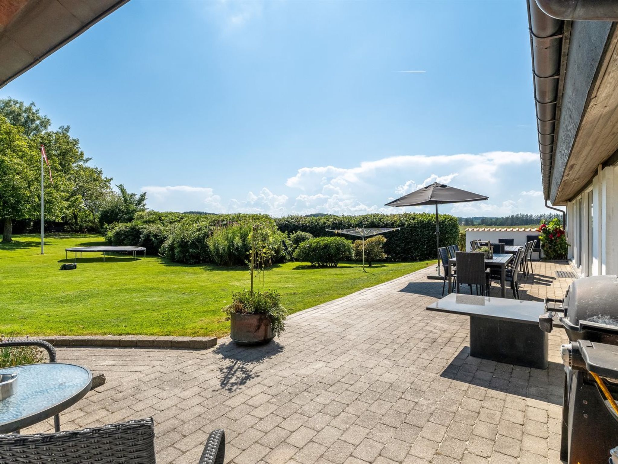 "Maris" - 20km from the sea - Buiten