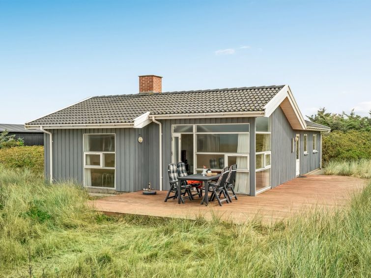 Search and Stay destination Lønstrup, Denmark from . "Gilbert" - 150m from the sea in NW Jutland