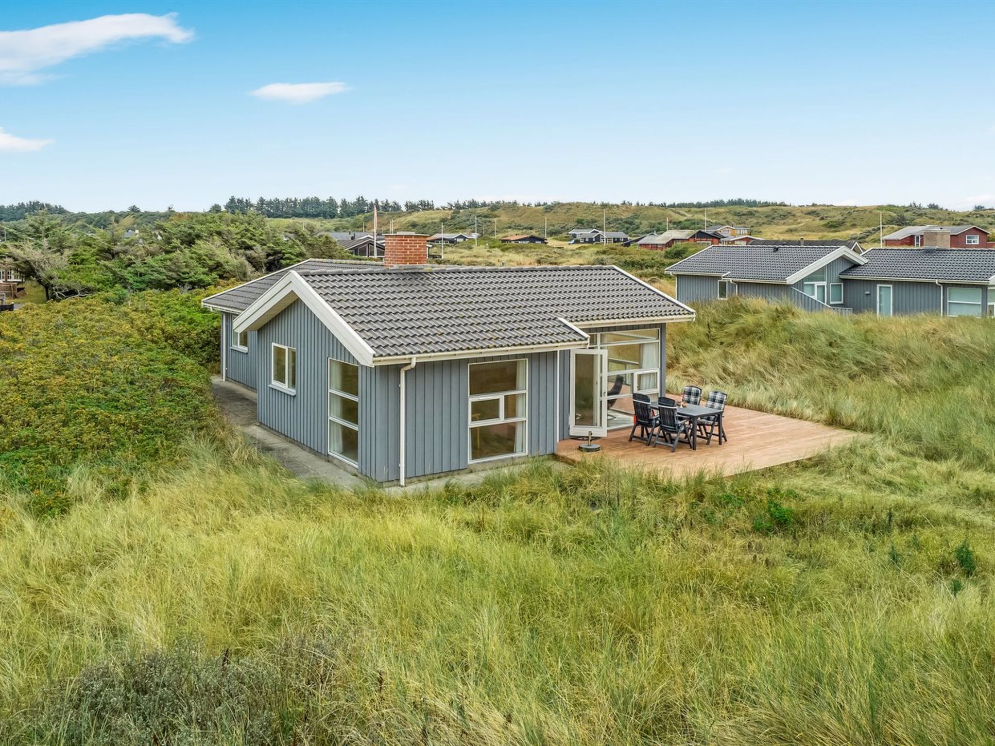 "Gilbert" - 96m from the sea
