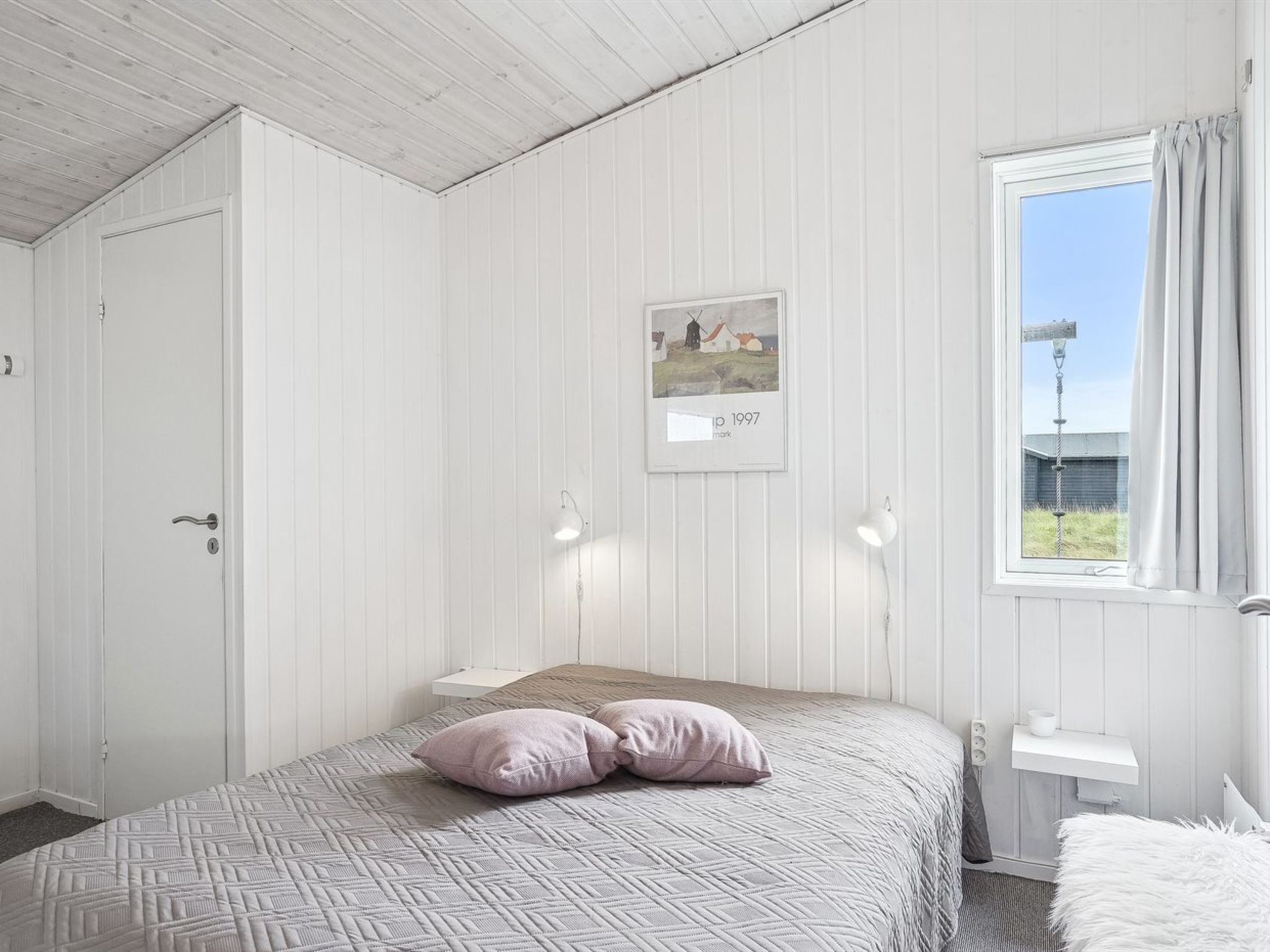 "Dyri" - 75m from the sea - Drinnen