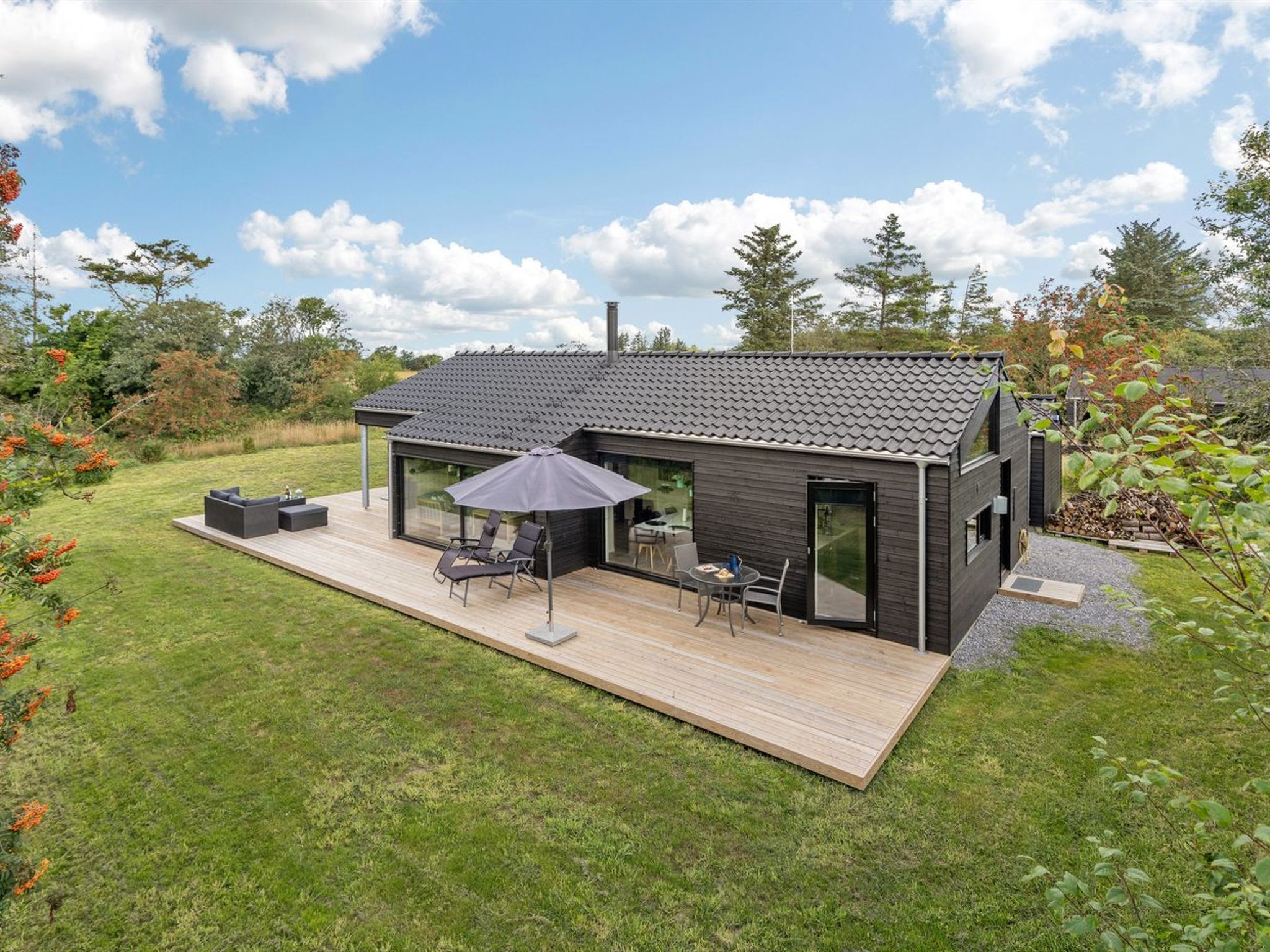 "Hildegard" - 1.5km from the sea