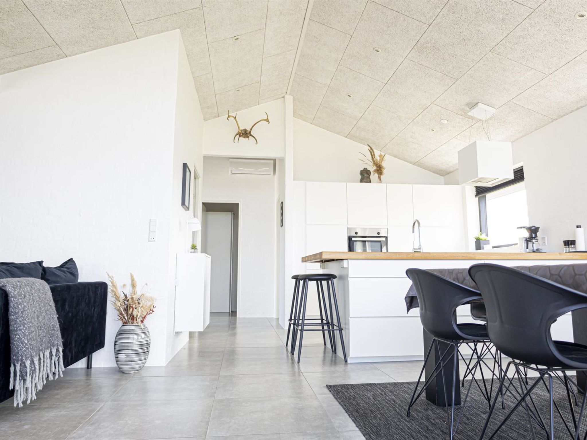 "Volfgang" - 250m from the sea - Inside