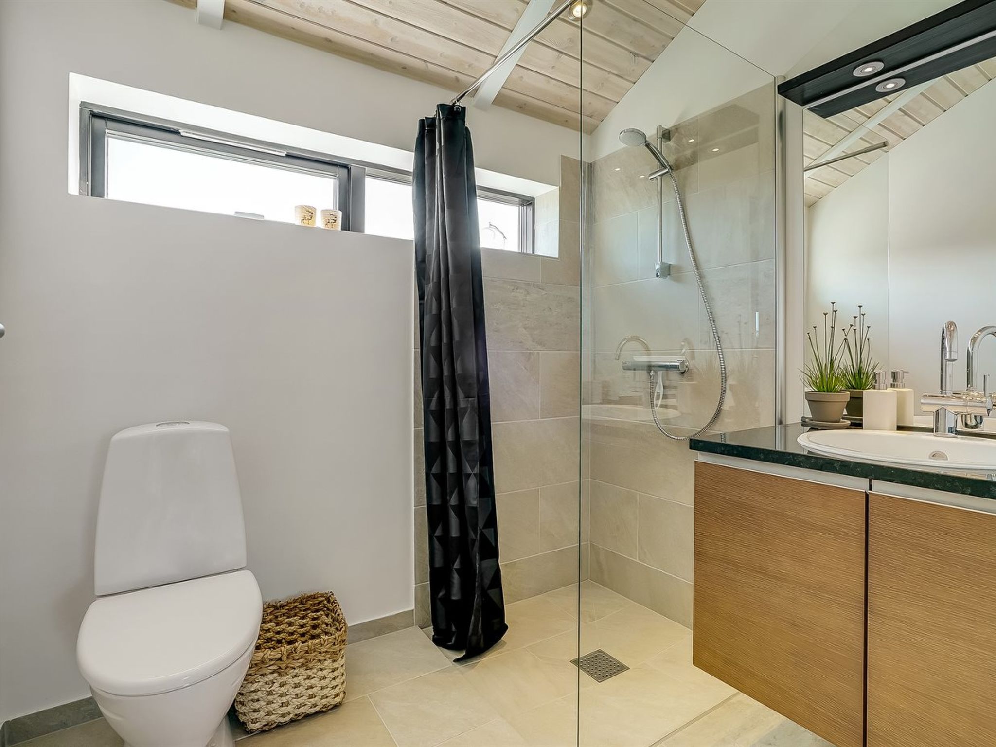 "Ilmarinen" - 561m from the sea-Drinnen