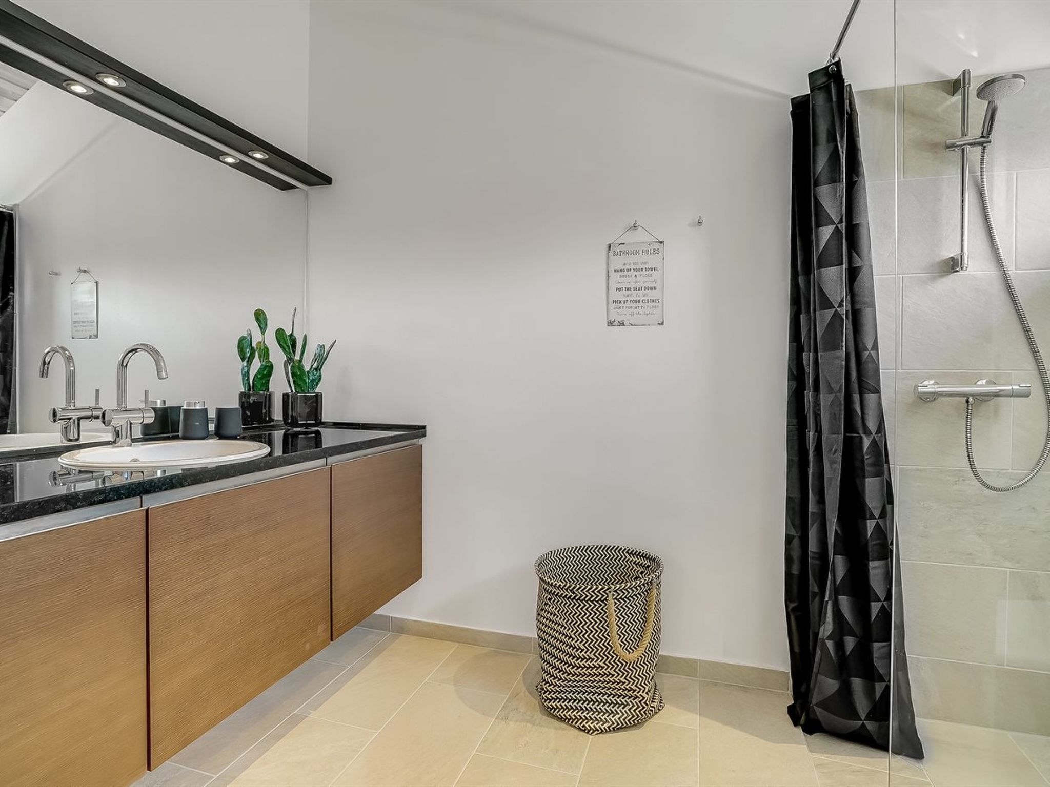 "Ilmarinen" - 561m from the sea-Drinnen