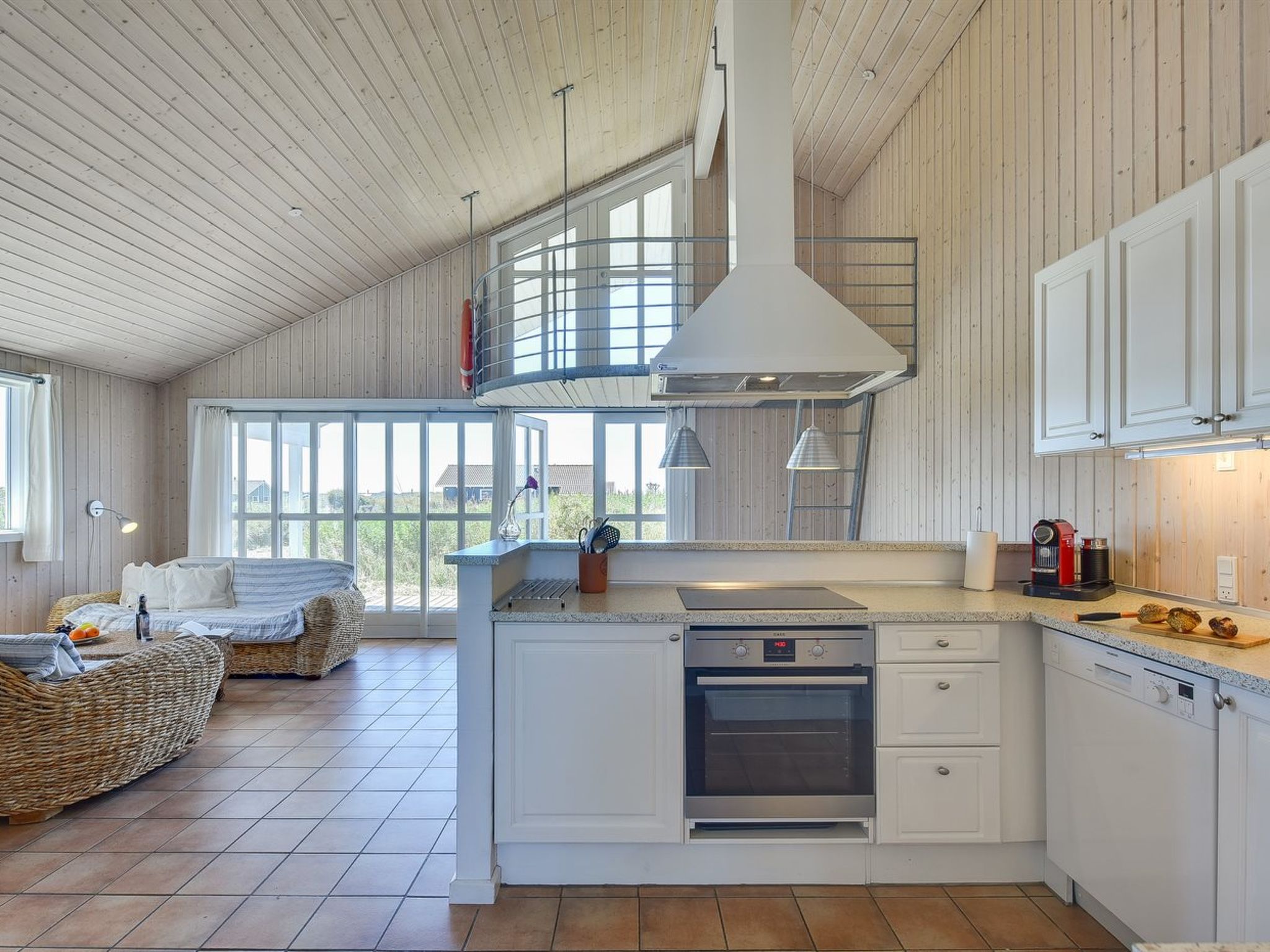 "Dorethea" - 300m from the sea-Inside