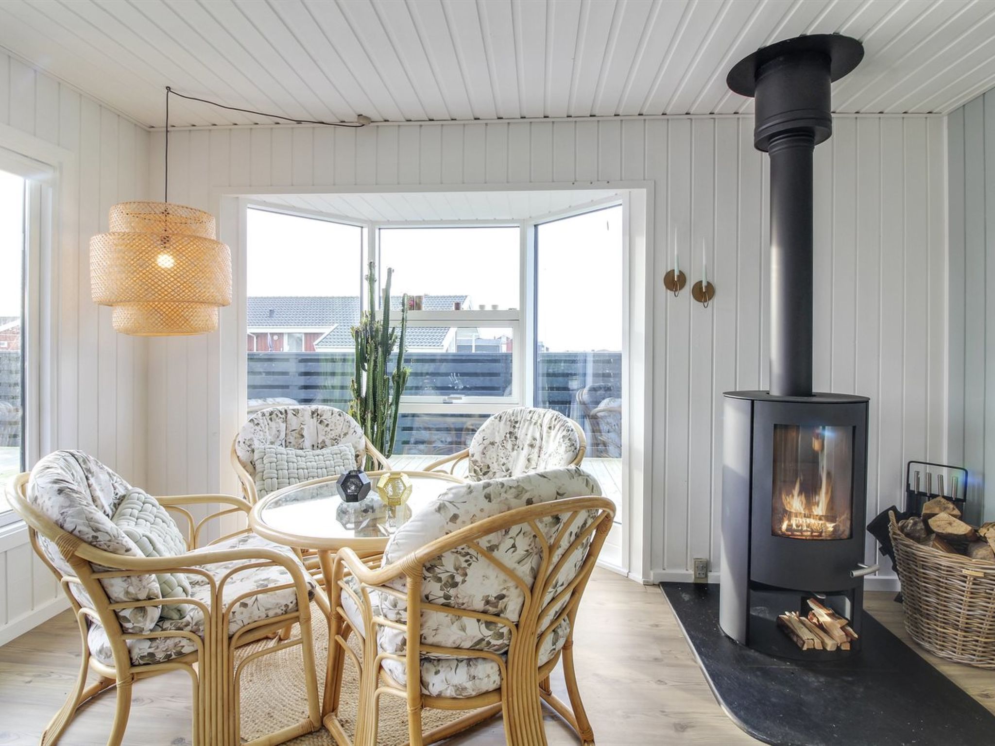 "Frederik" - 250m from the sea - Binnen