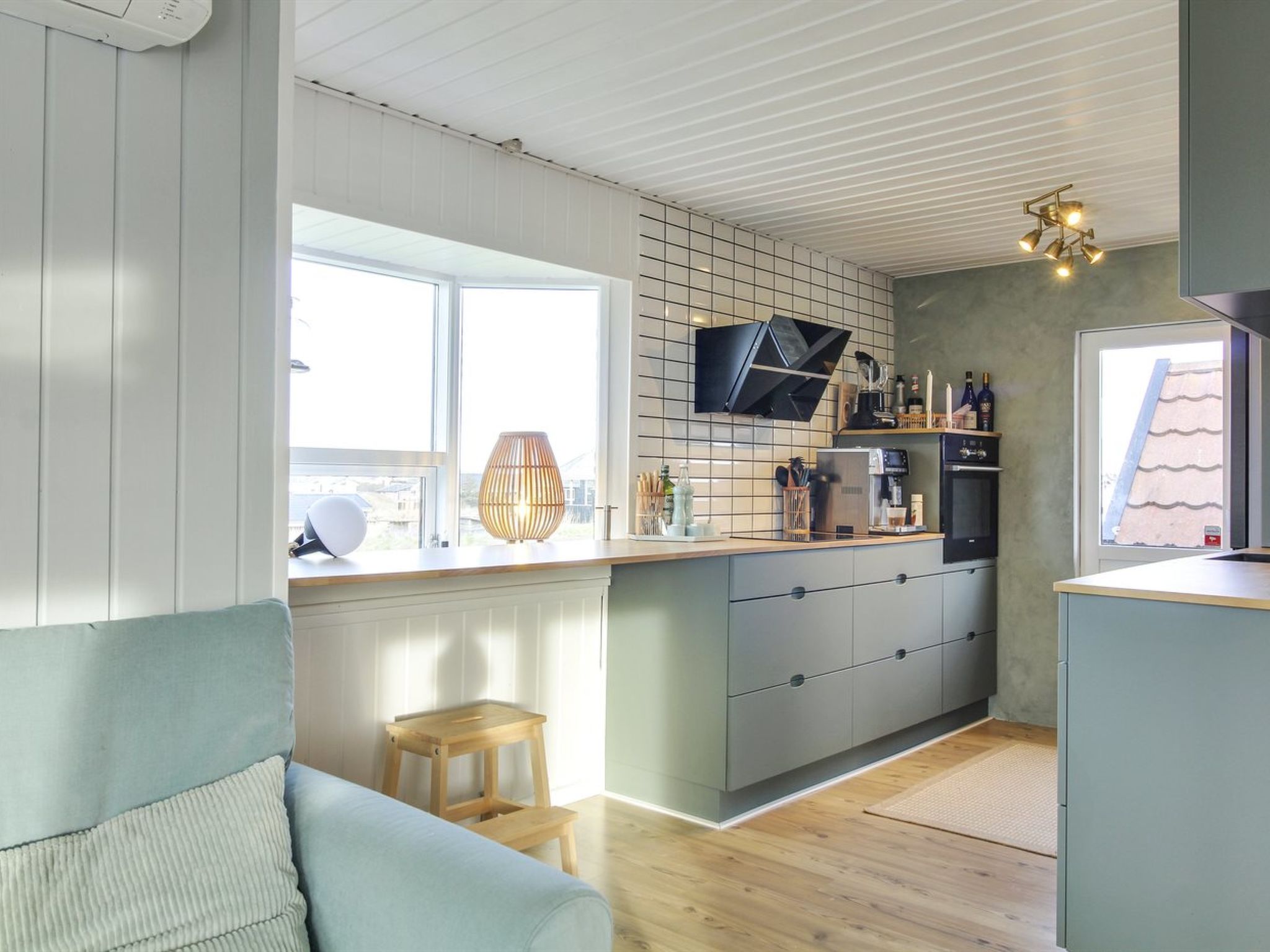 "Frederik" - 250m from the sea - Binnen
