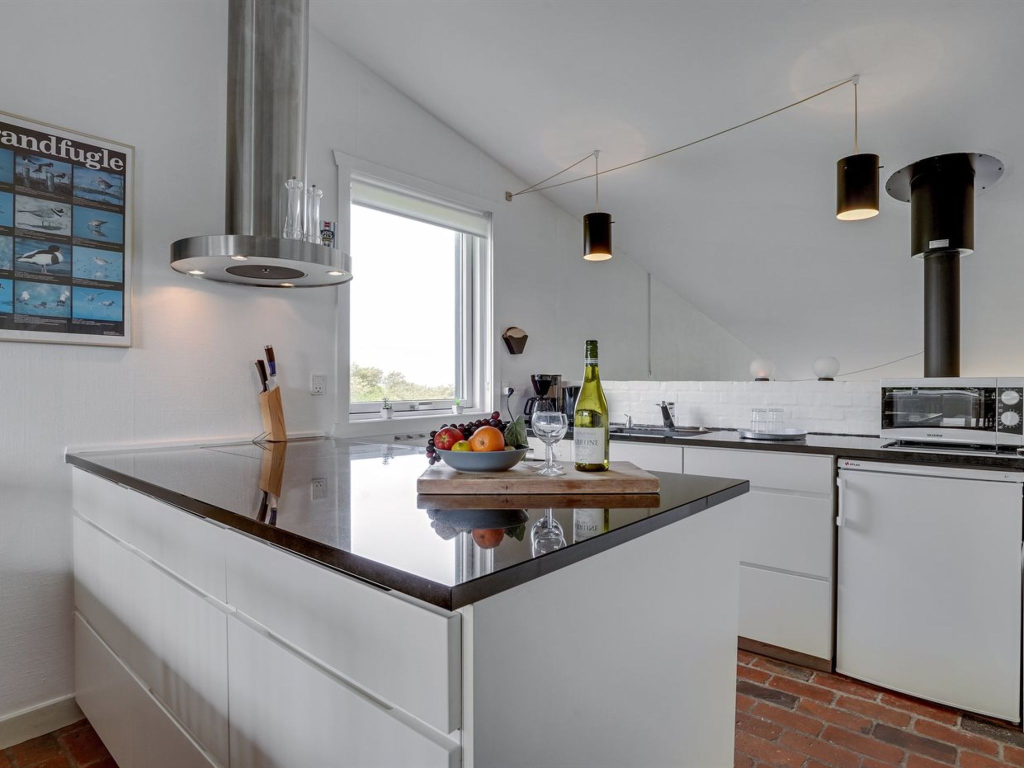 "Mirjami" - 95m from the sea-Binnen