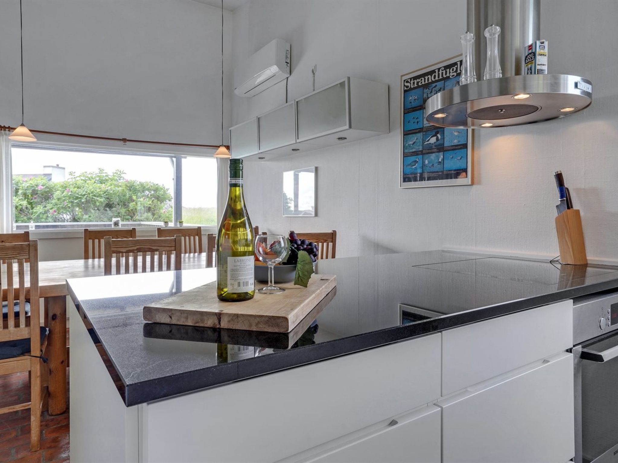 "Mirjami" - 95m from the sea-Binnen