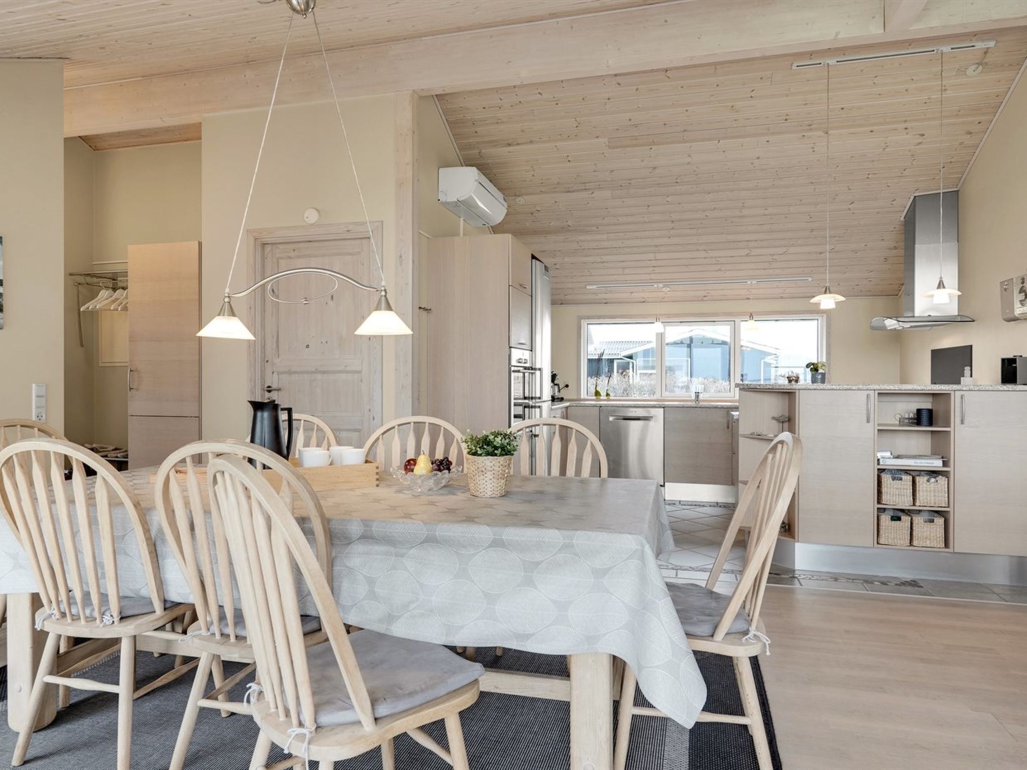 "Aniela" - 150m from the sea - Binnen
