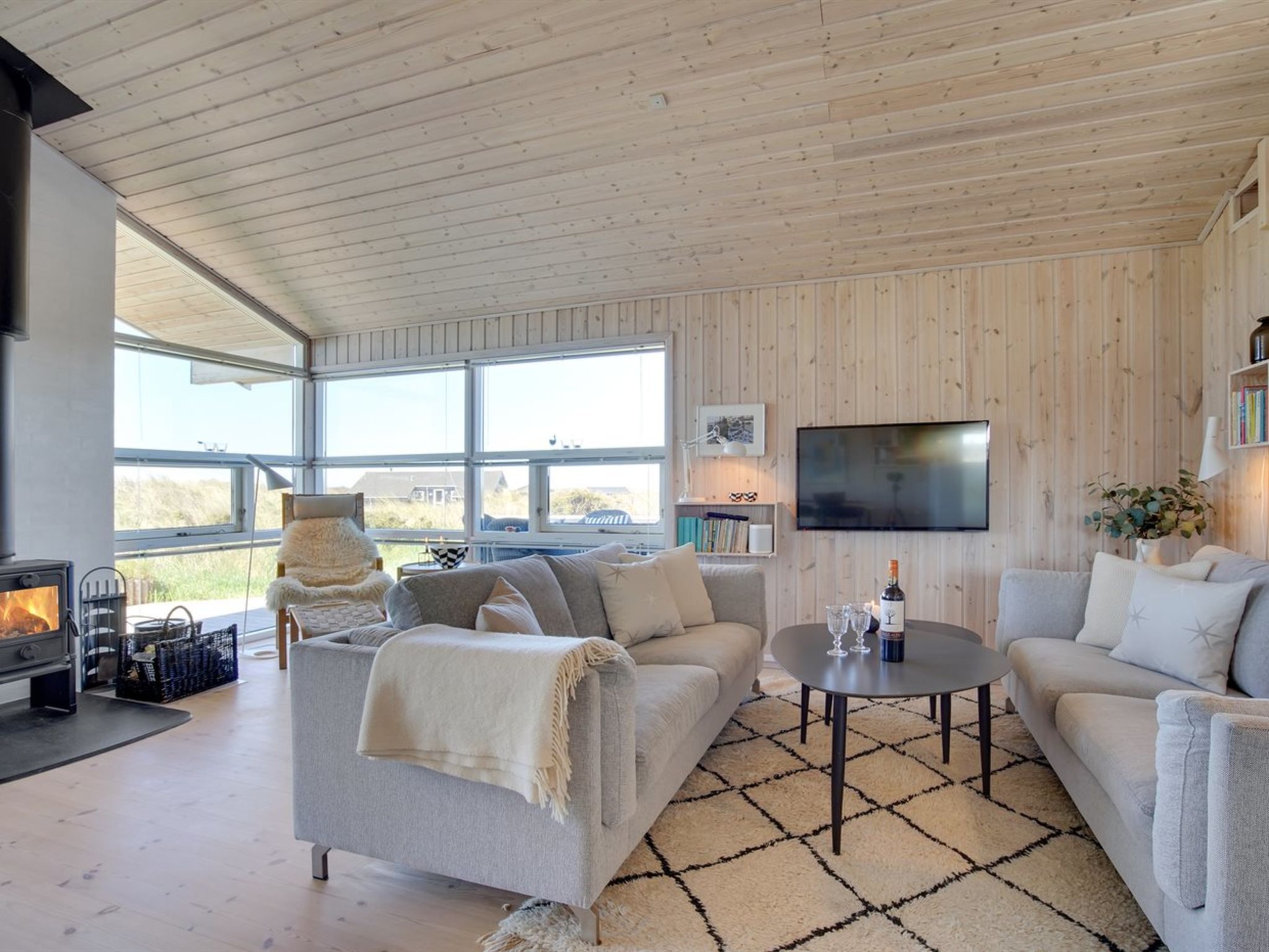 "Gila" - 250m from the sea - Binnen