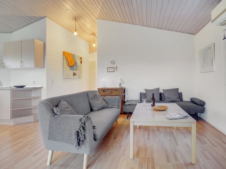 Search and Stay destination Hjørring, Denmark from . "Clarissa" - 300m from the sea in NW Jutland