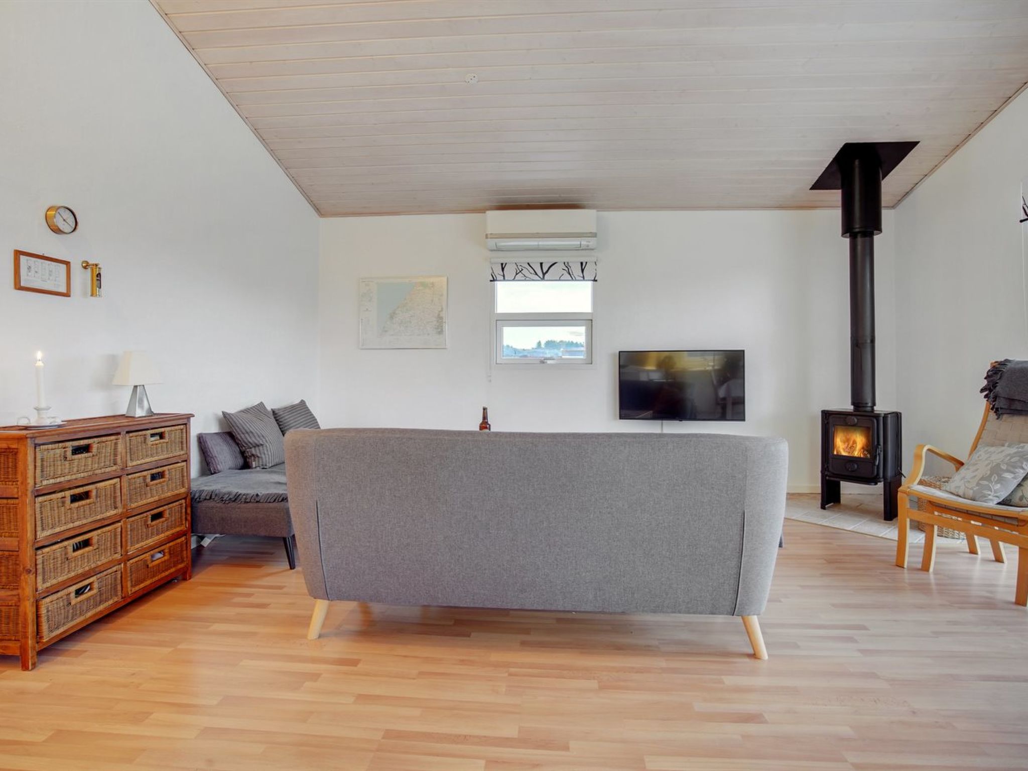 "Clarissa" - 300m from the sea - Inside