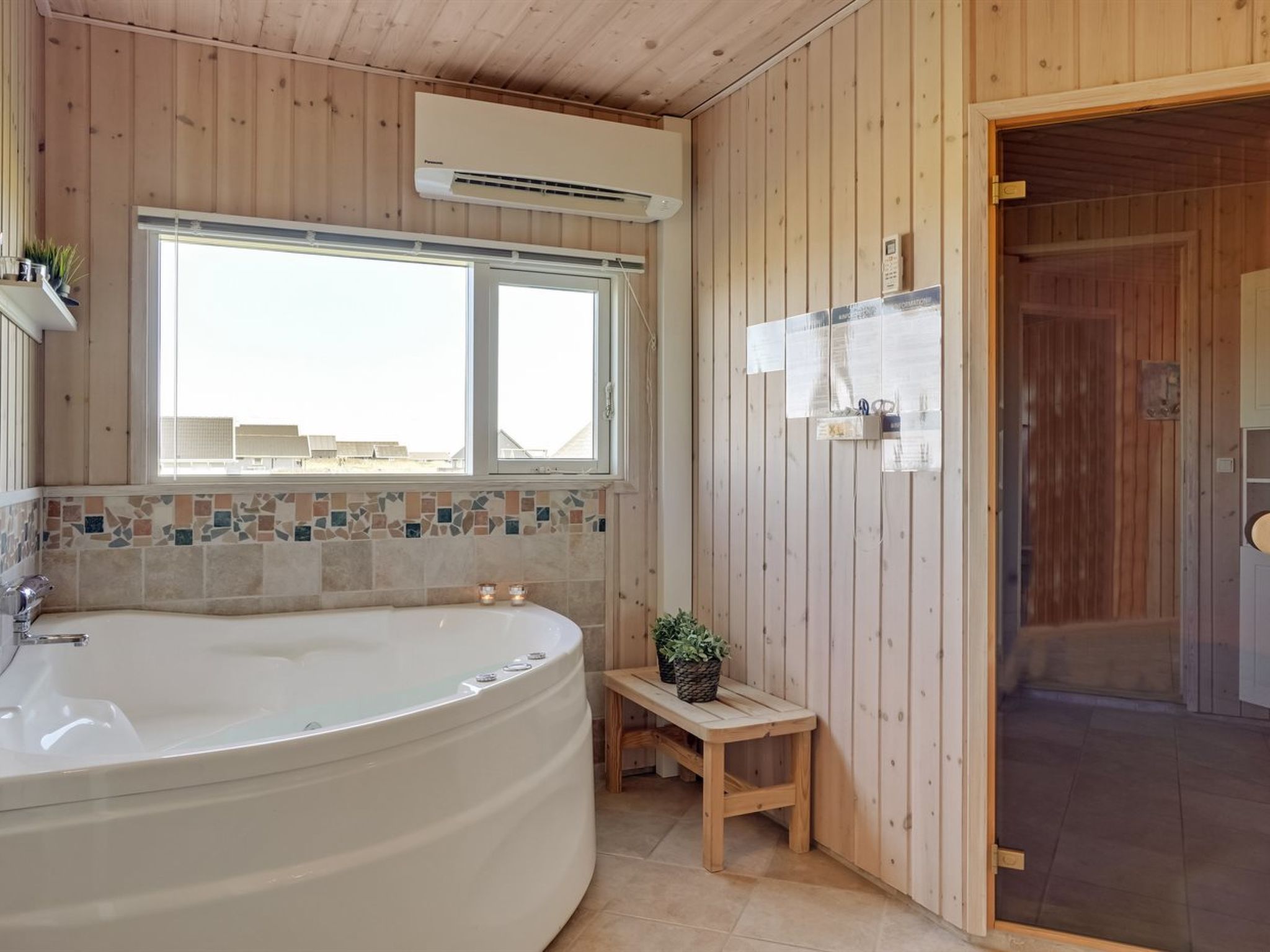 "Hedy" - 150m from the sea - Dedans
