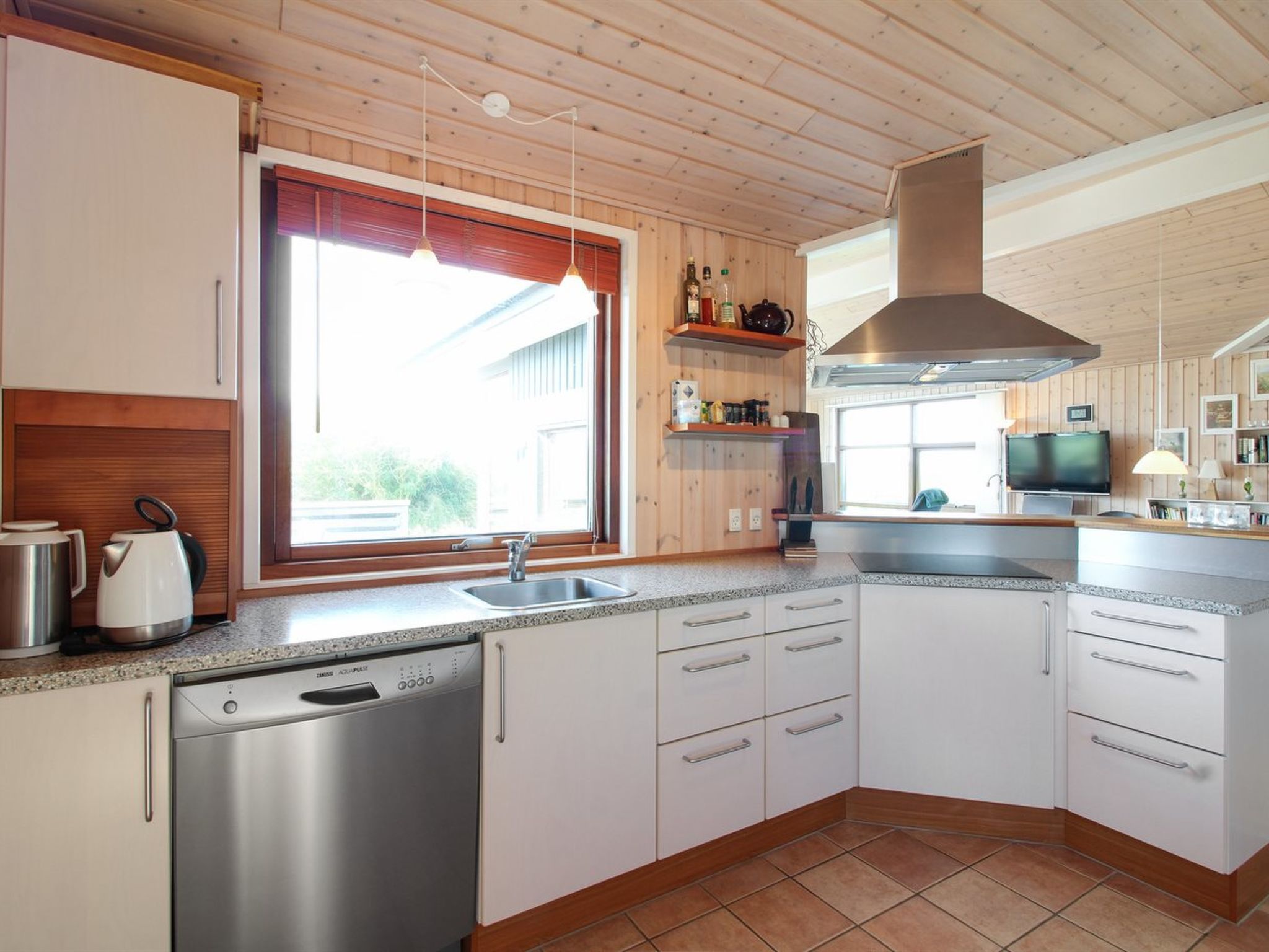 "Alia" - 250m from the sea-Inside