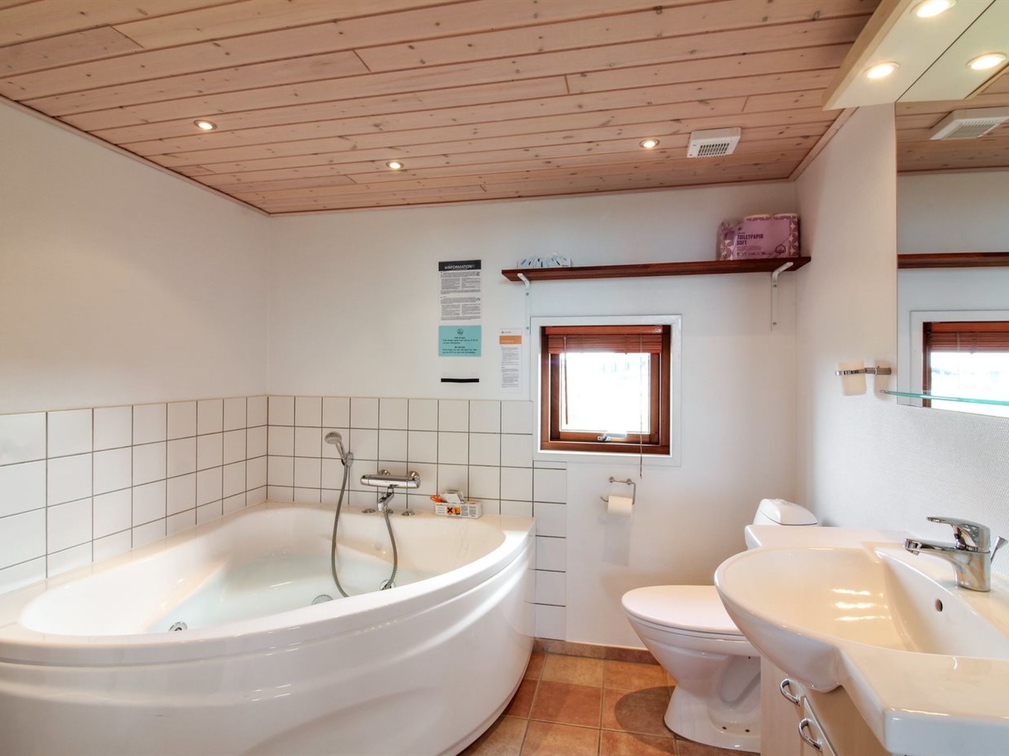 "Alia" - 250m from the sea-Inside
