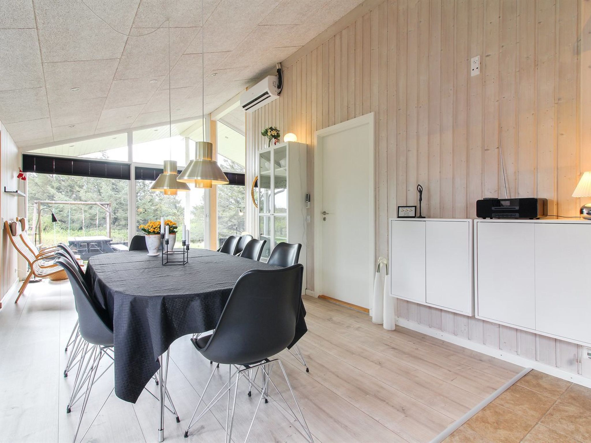 "Herbiorn" - 403m from the sea - Binnen