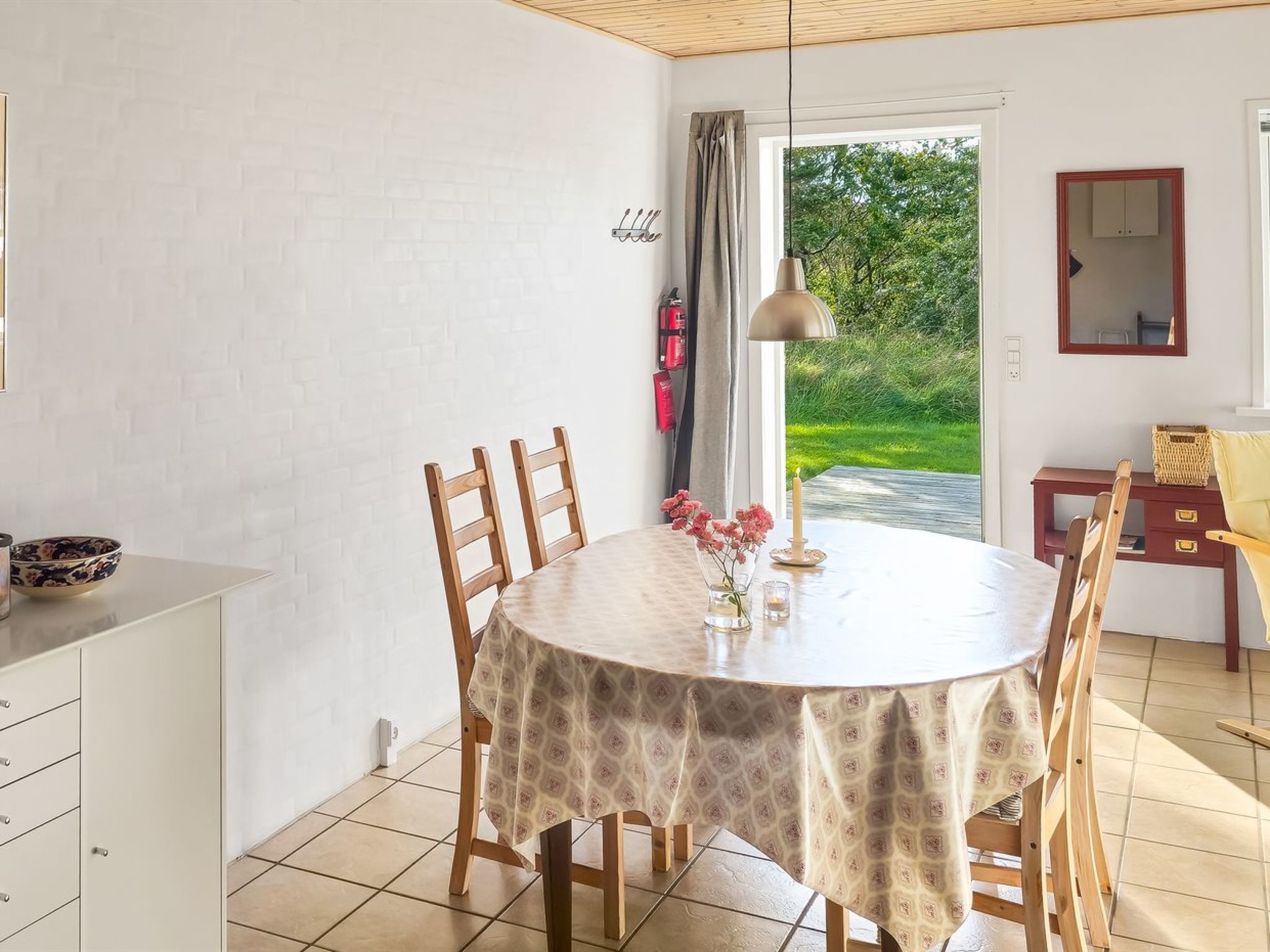 "Elef" - 2.0km from the sea - Binnen