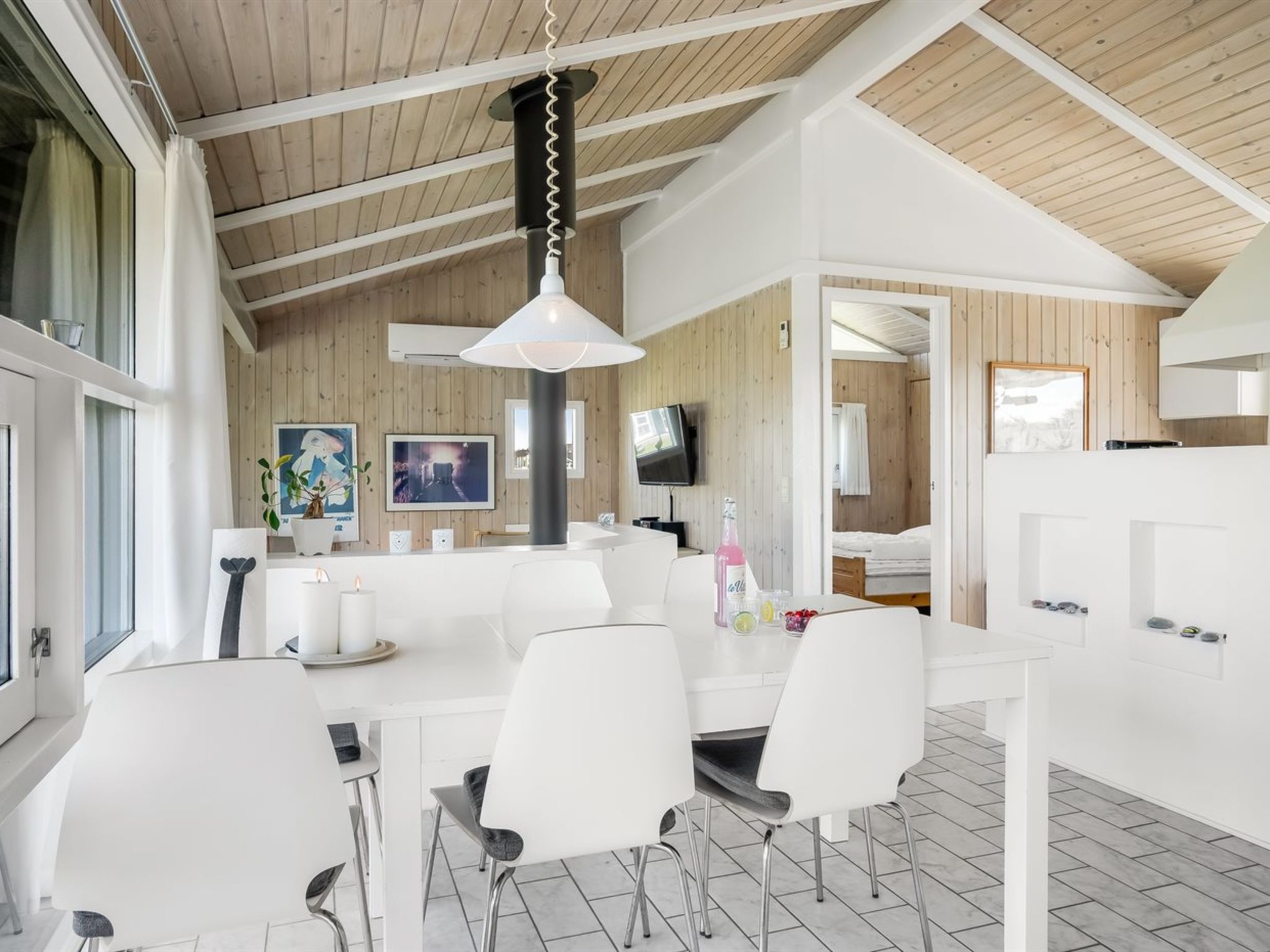 "Venja" - 200m from the sea-Binnen