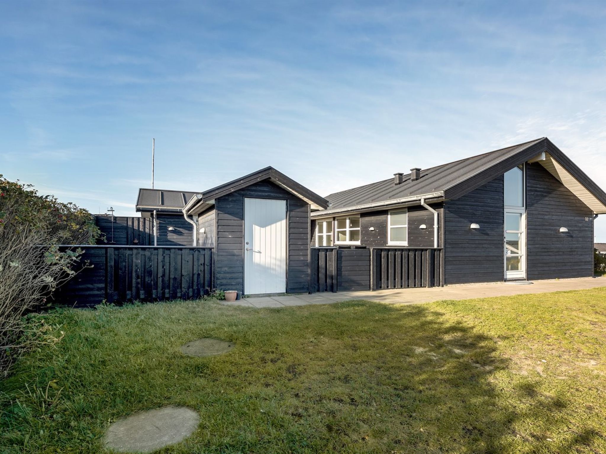 "Dimka" - 300m from the sea-Buiten