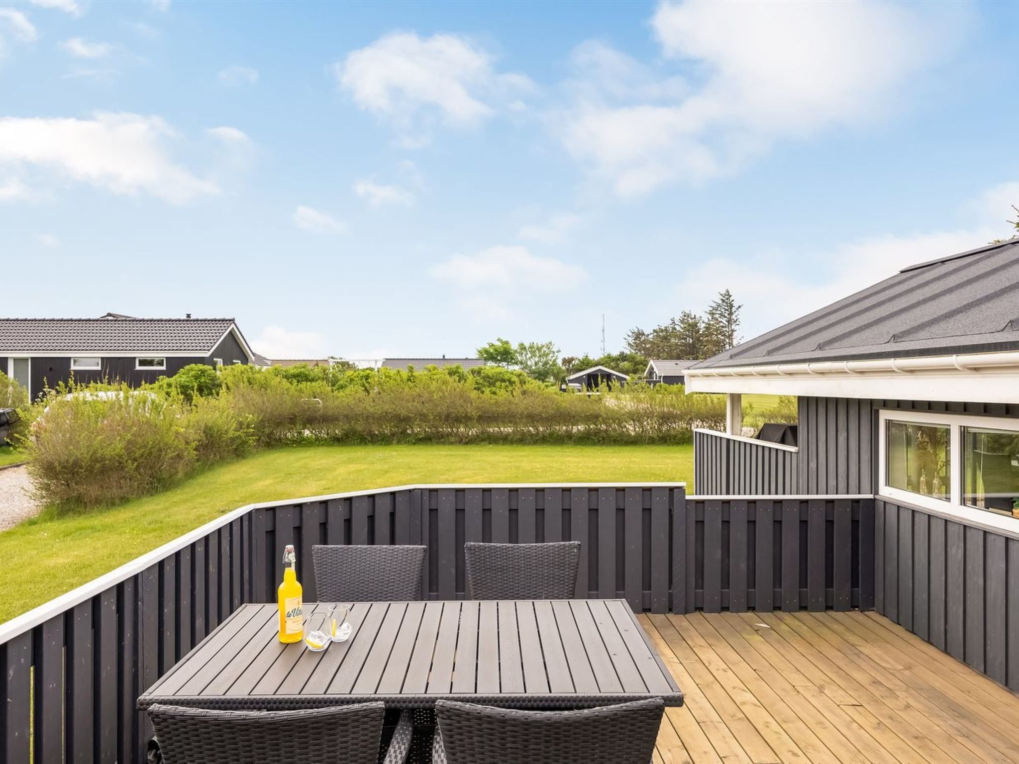 "Fliri" - 700m from the sea - Buiten