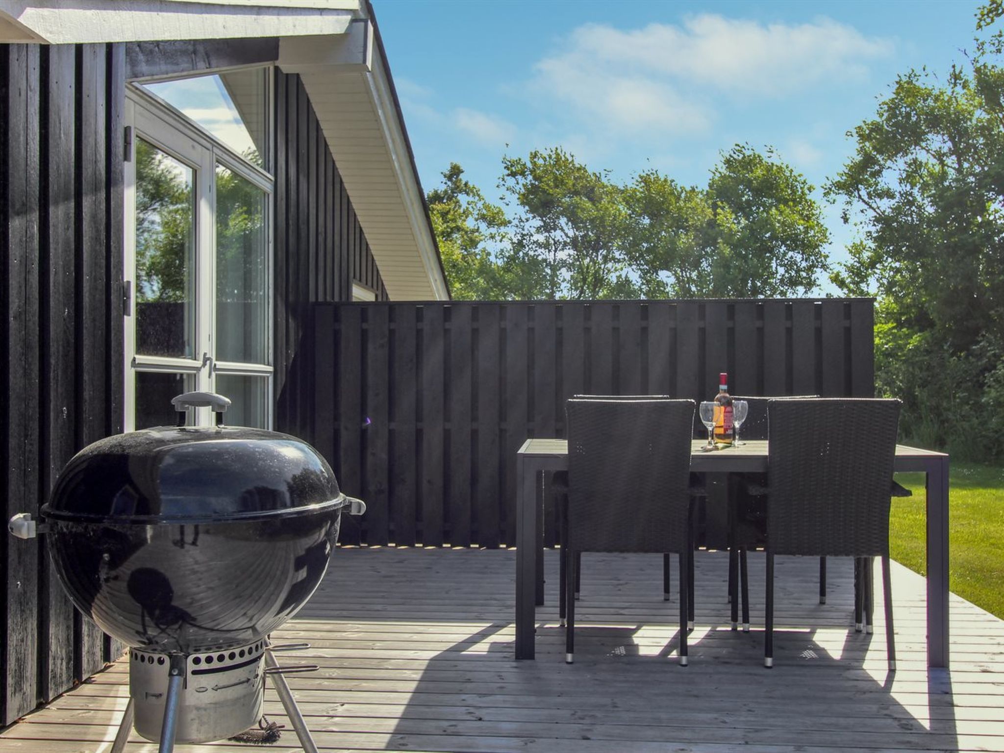 "Suna" - 1.3km from the sea-Buiten
