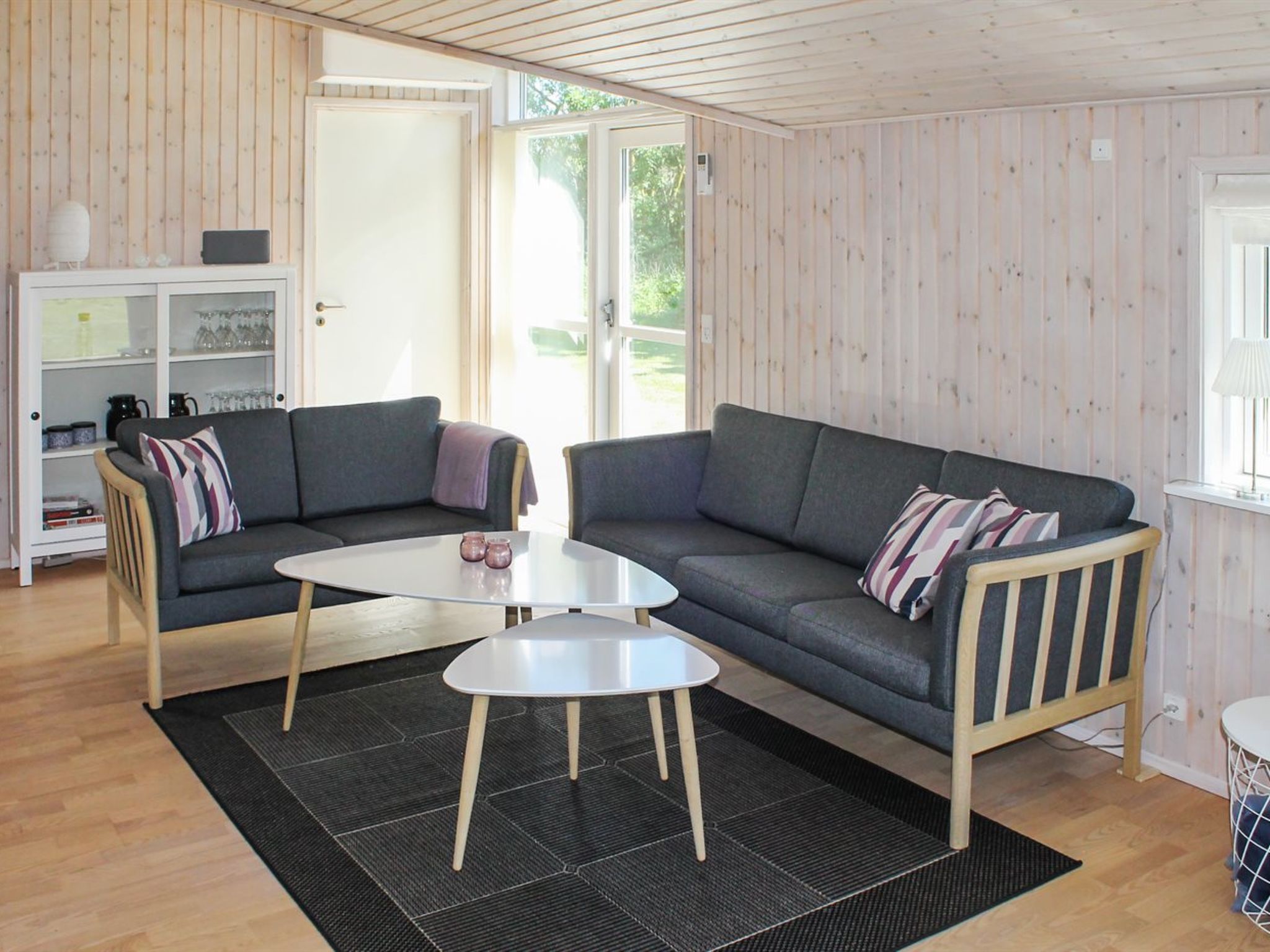 "Suna" - 1.3km from the sea - Drinnen