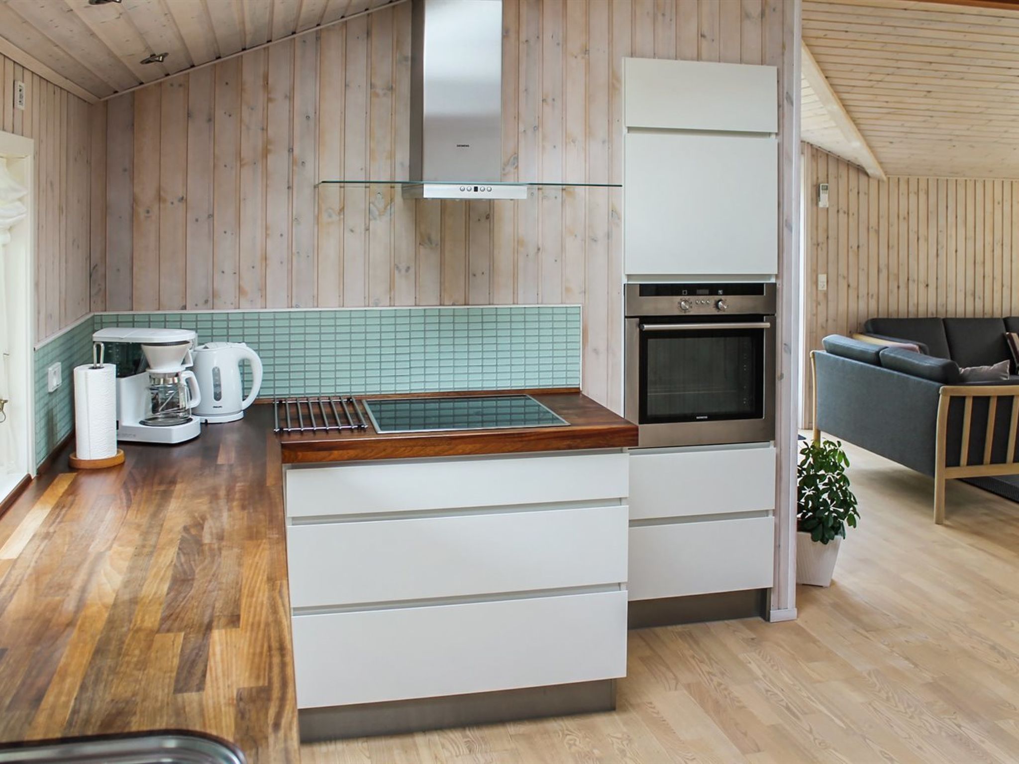 "Suna" - 1.3km from the sea - Drinnen
