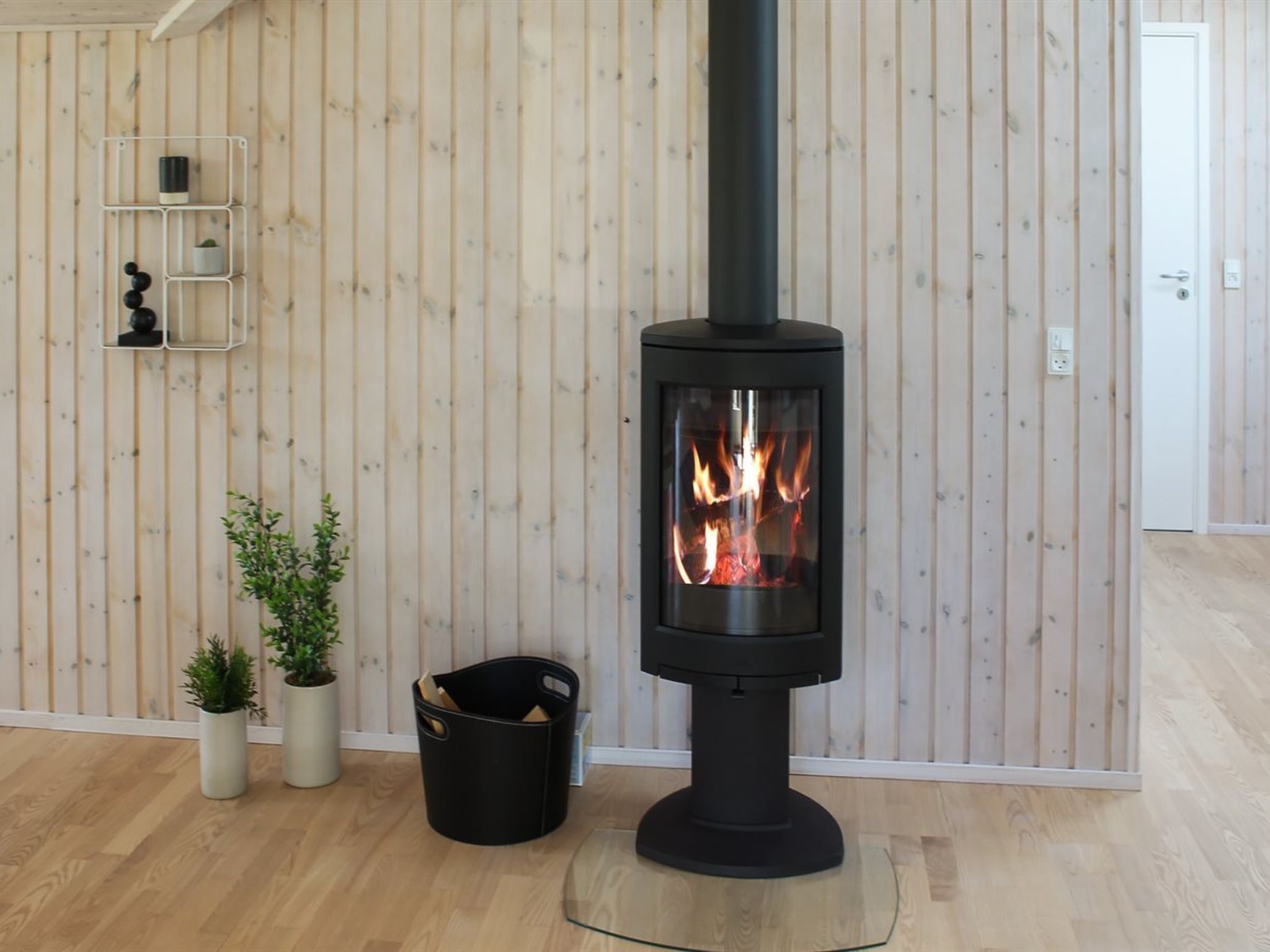 "Suna" - 1.3km from the sea - Drinnen