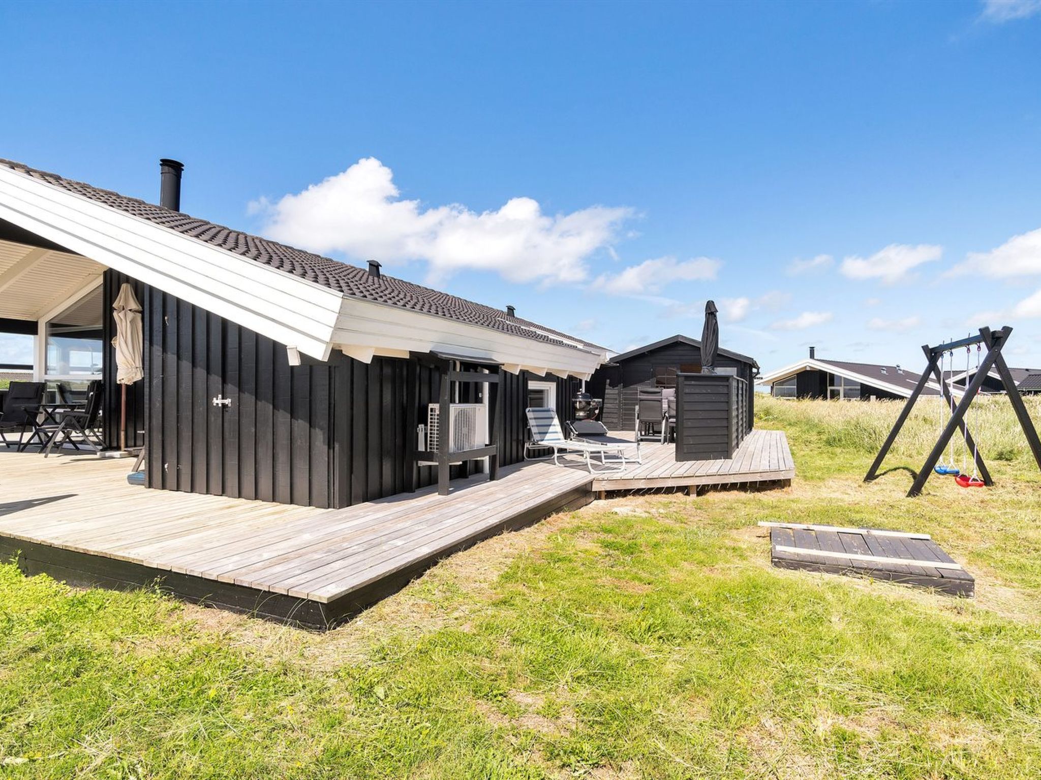 "Elvie" - 200m from the sea - Buiten