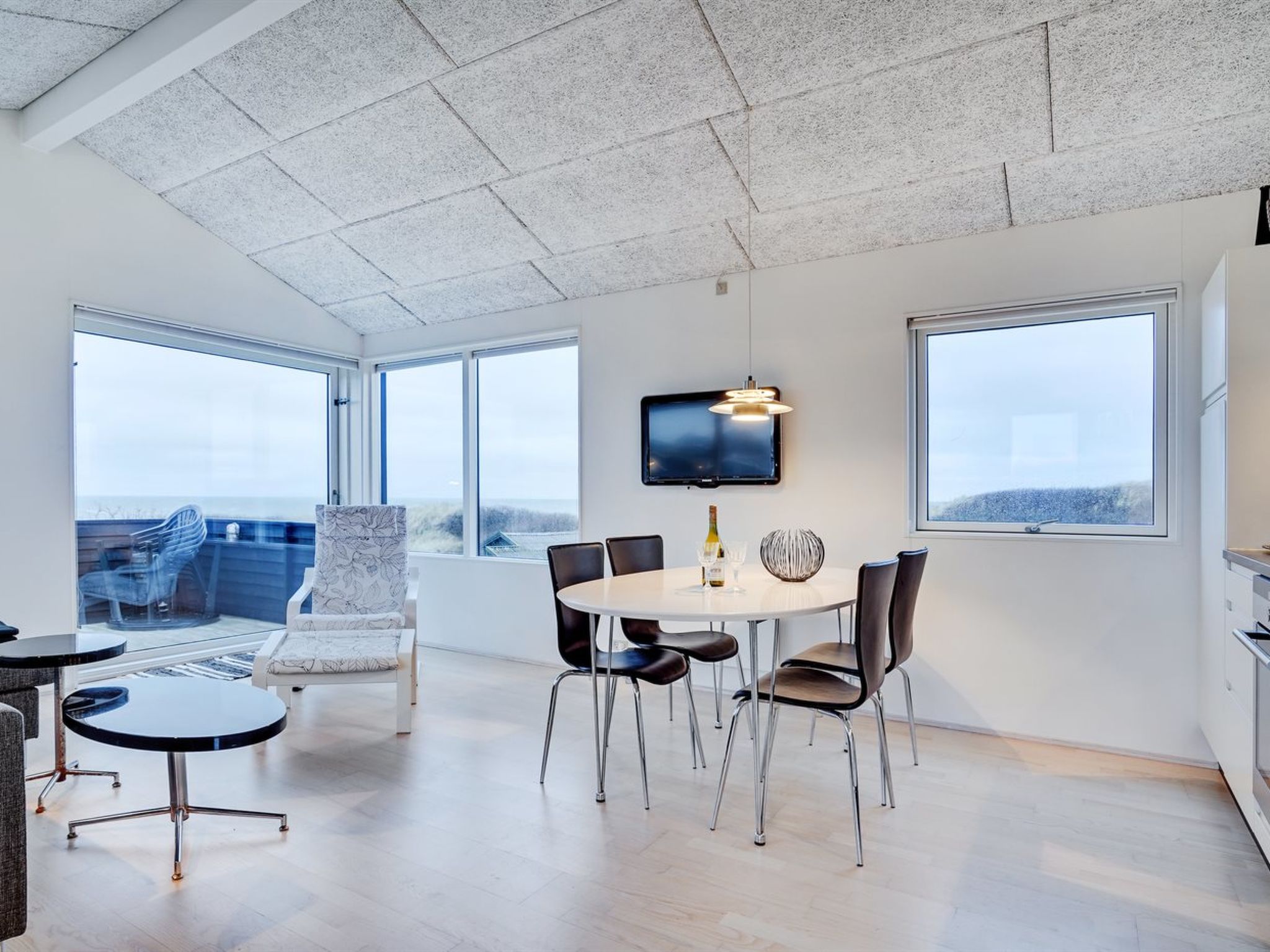 "Skade" - 75m from the sea - Binnen
