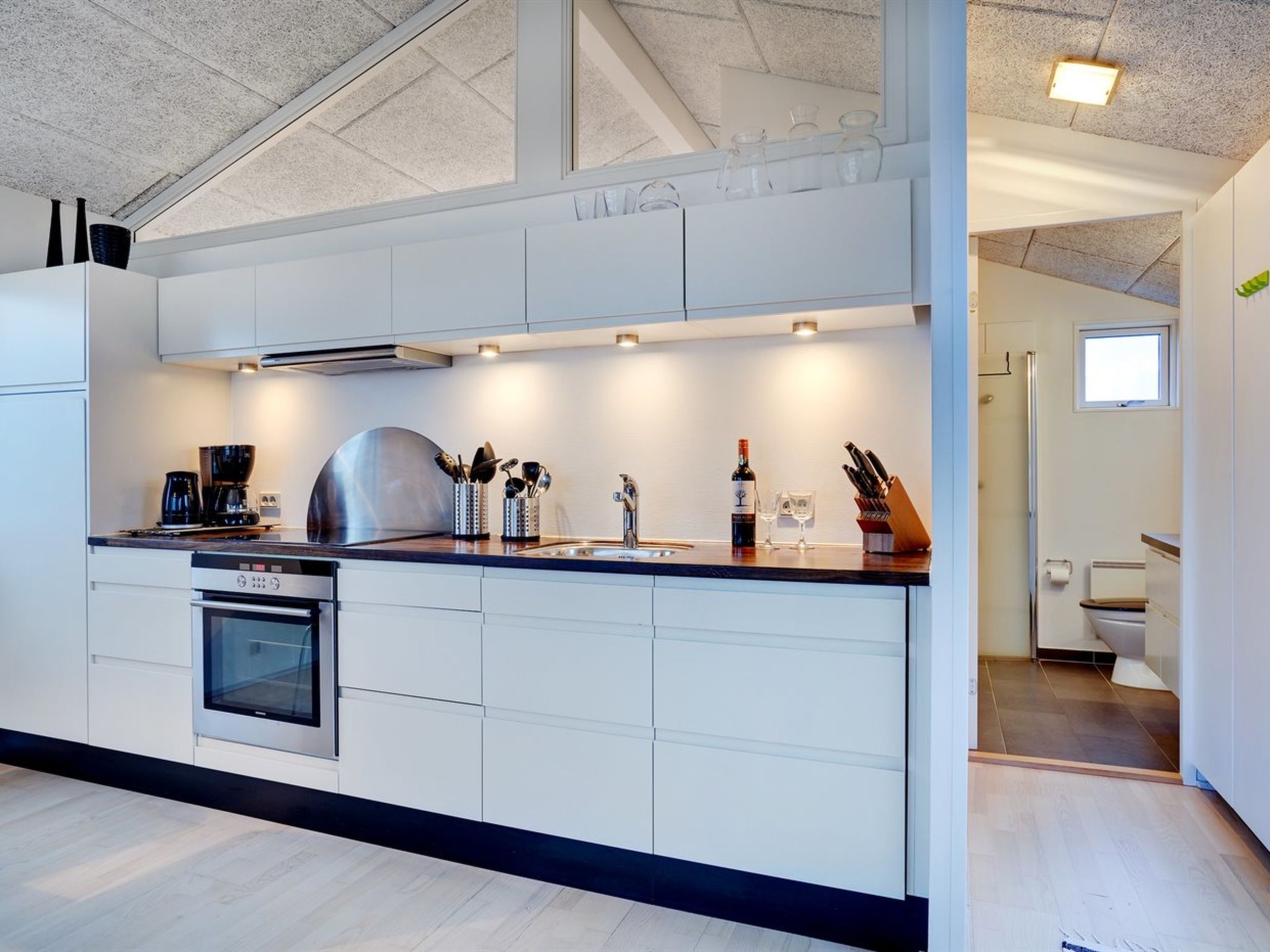 "Skade" - 75m from the sea-Inside