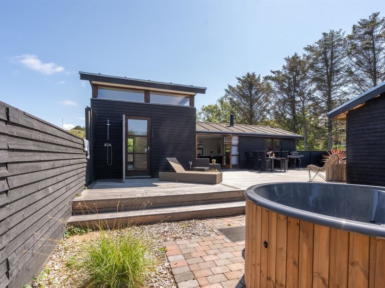 Search and Stay destination Lønstrup, Denmark from . "Grubbe" - 600m from the sea in NW Jutland