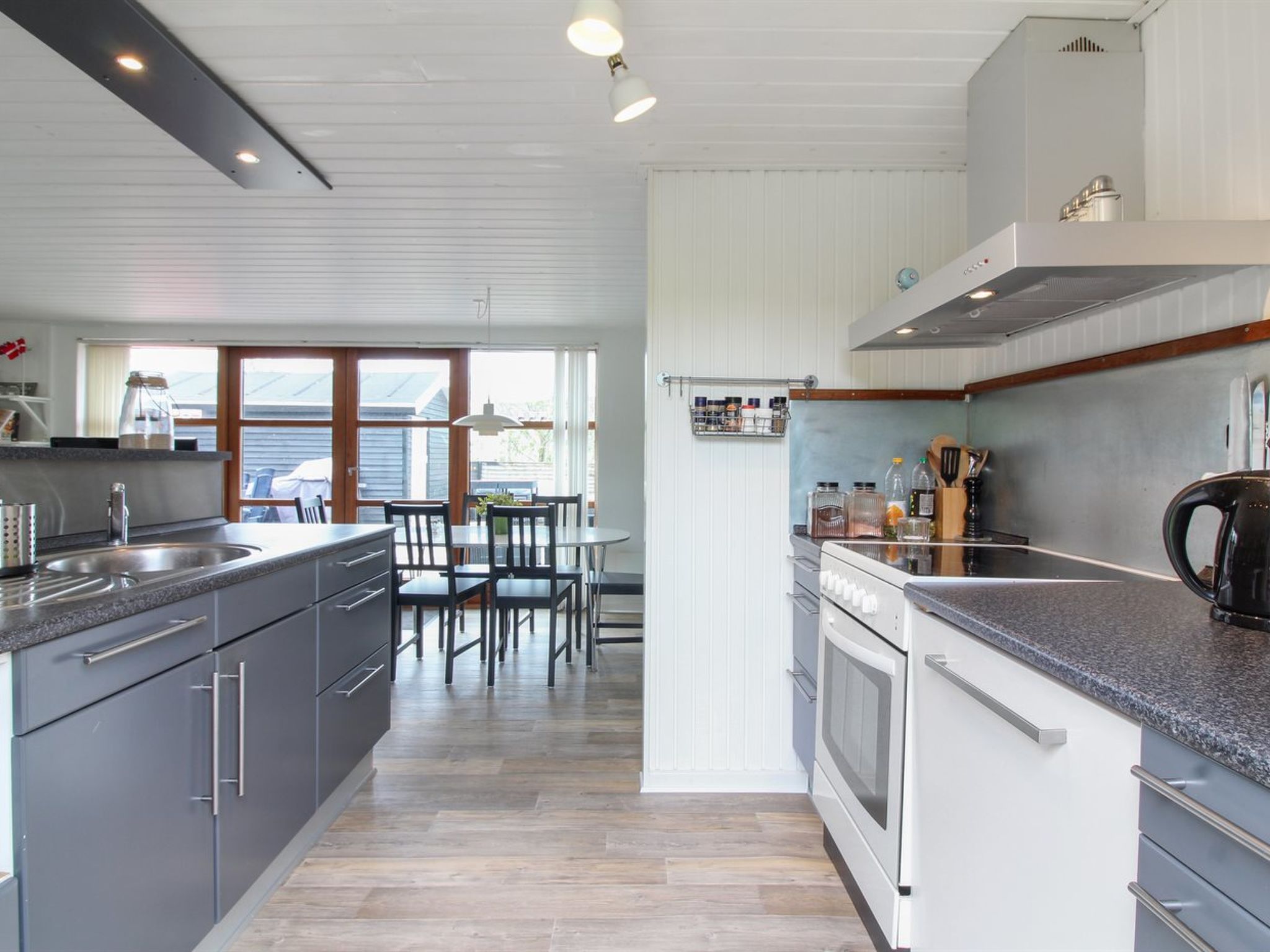 "Grubbe" - 600m from the sea - Drinnen