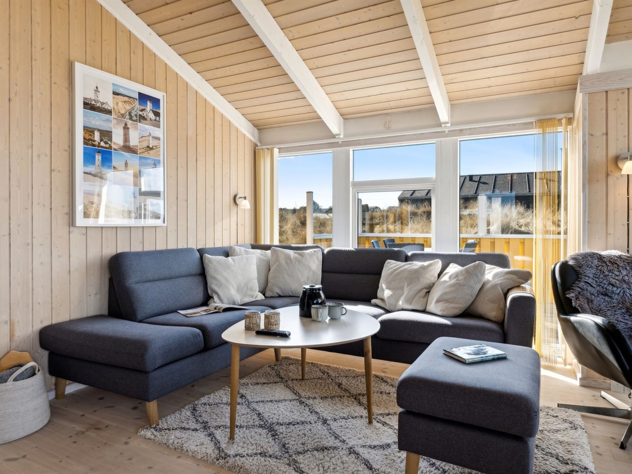"Bjarni" - 239m from the sea - Binnen