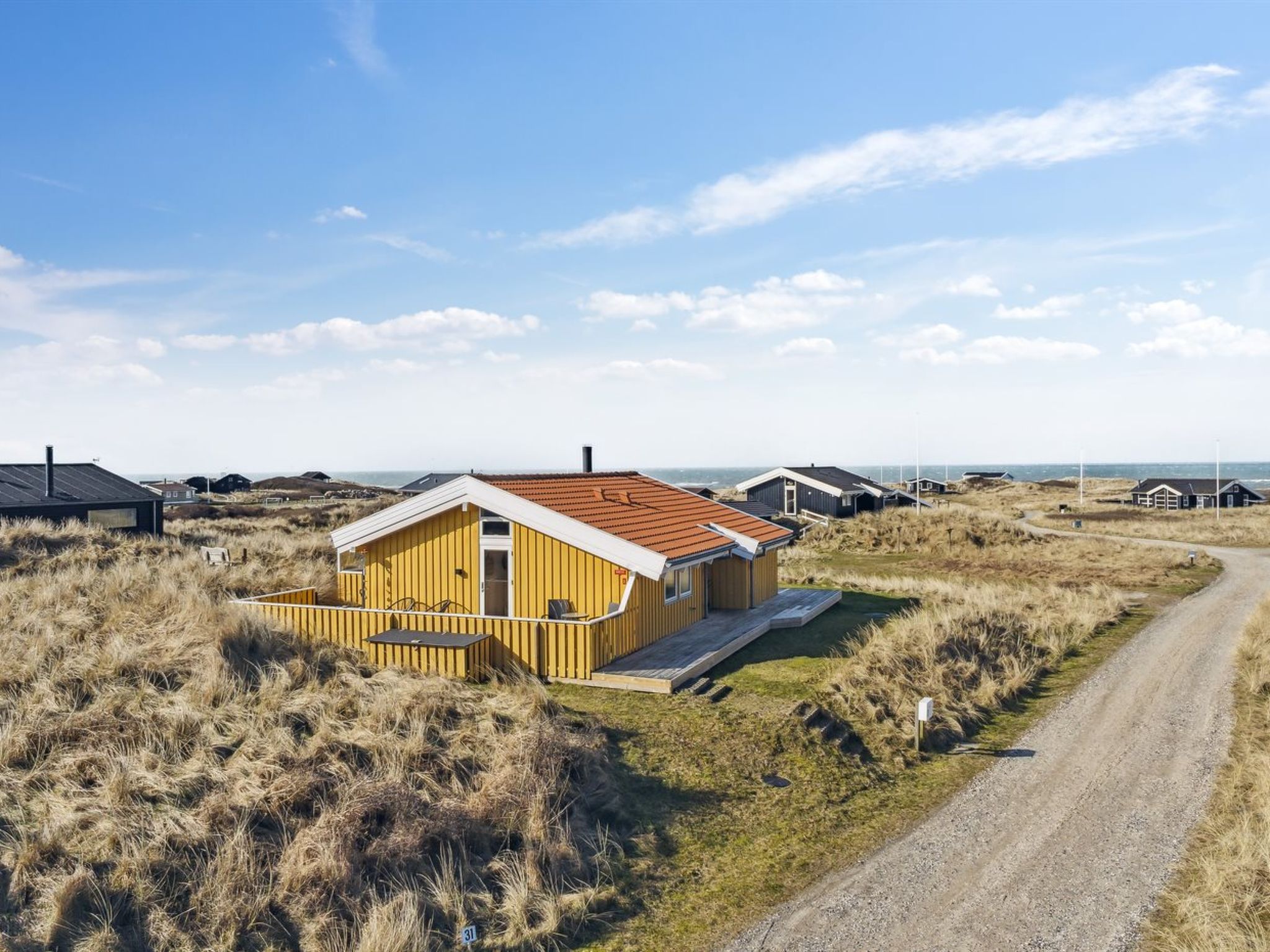 "Bjarni" - 239m from the sea - Buiten