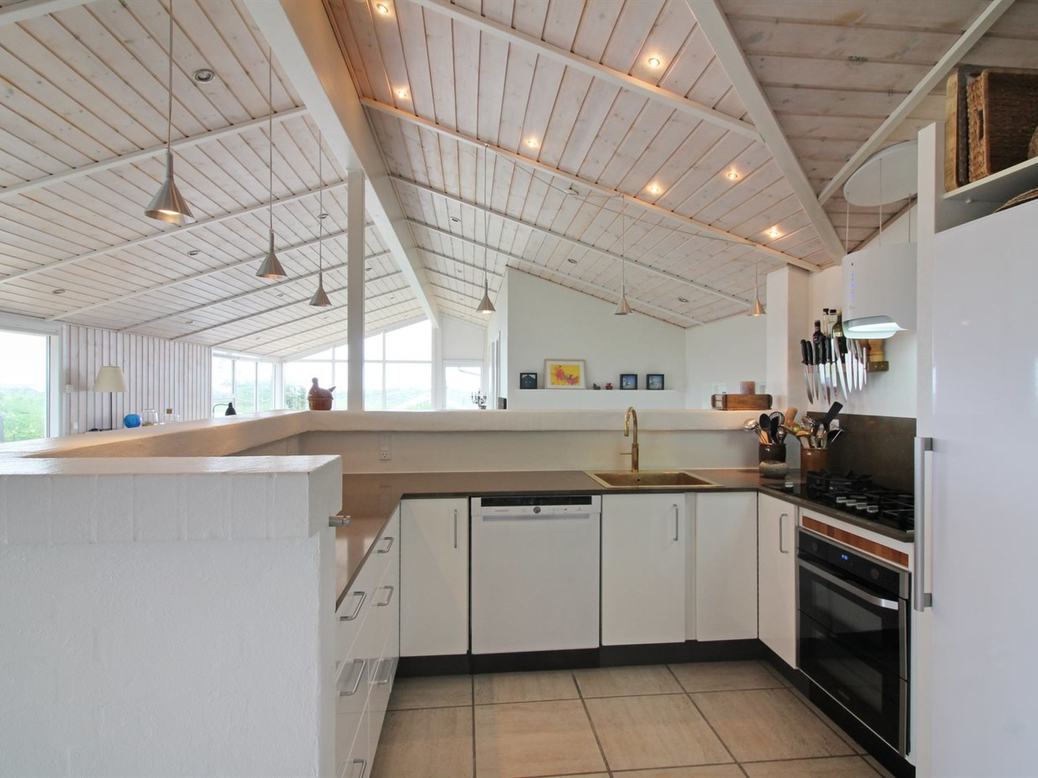 "Aella" - 150m from the sea-Inside