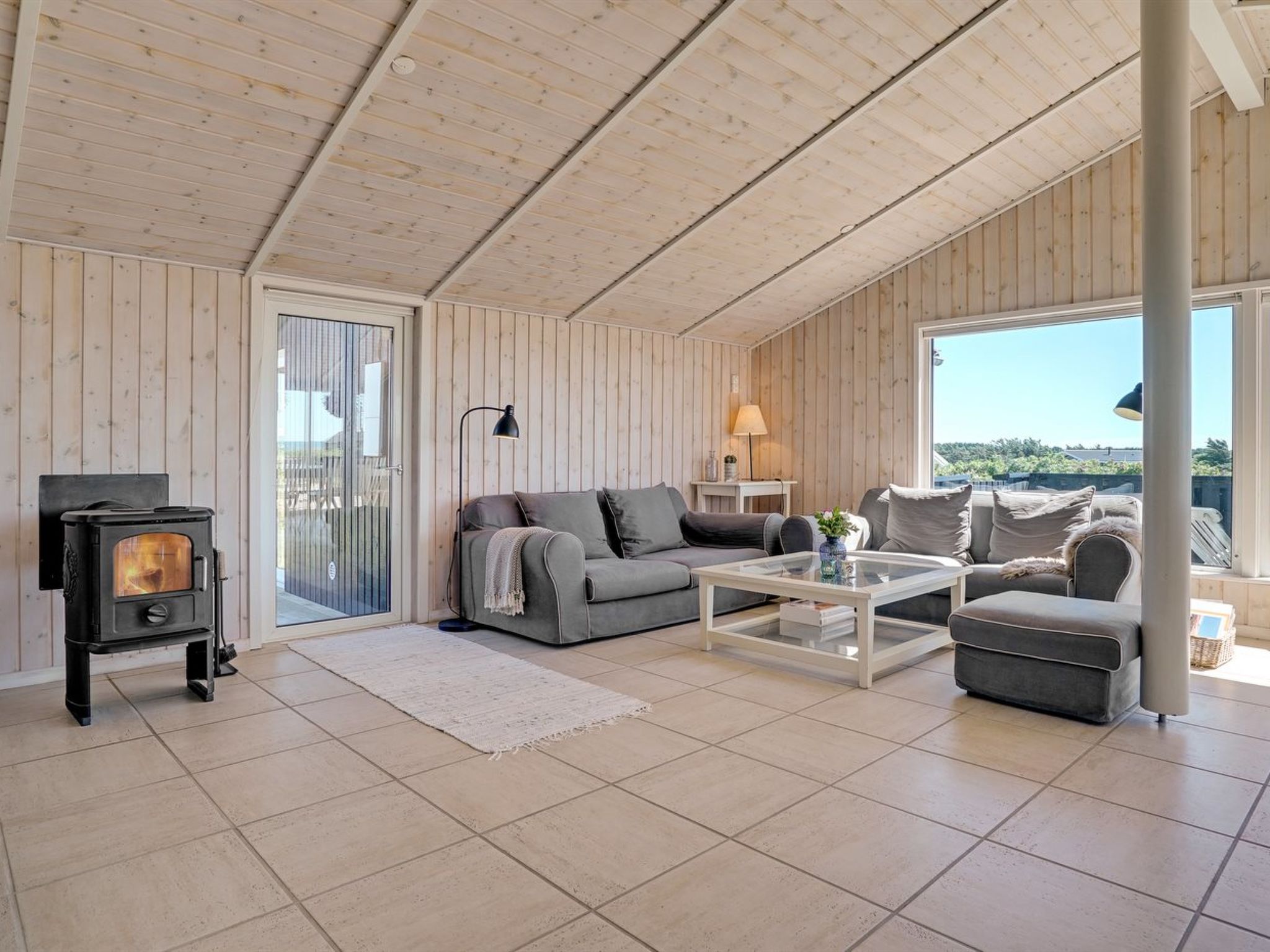 "Aella" - 150m from the sea - Inside