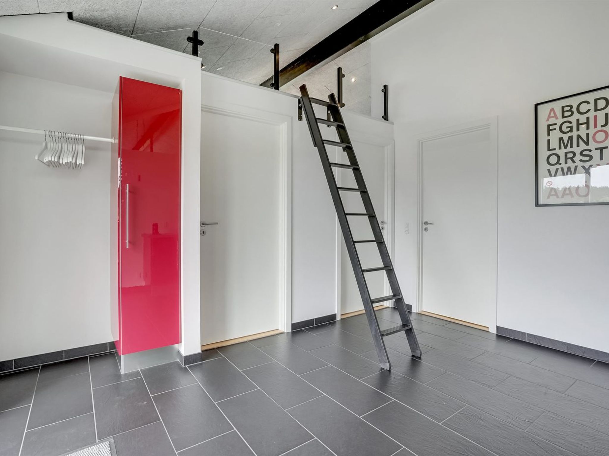 "Minna" - 975m from the sea - Drinnen