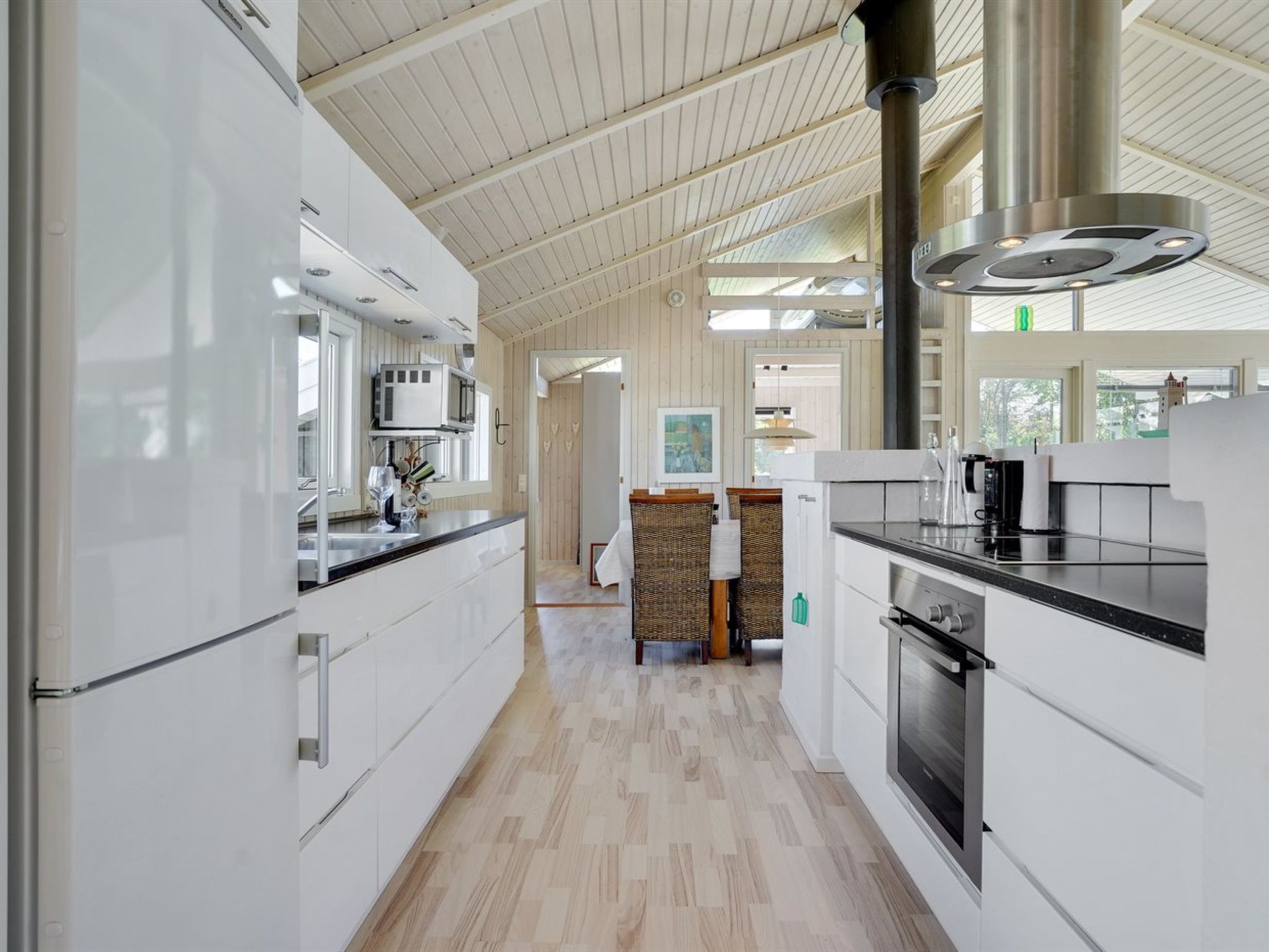 "Harriet" - 800m from the sea-Inside