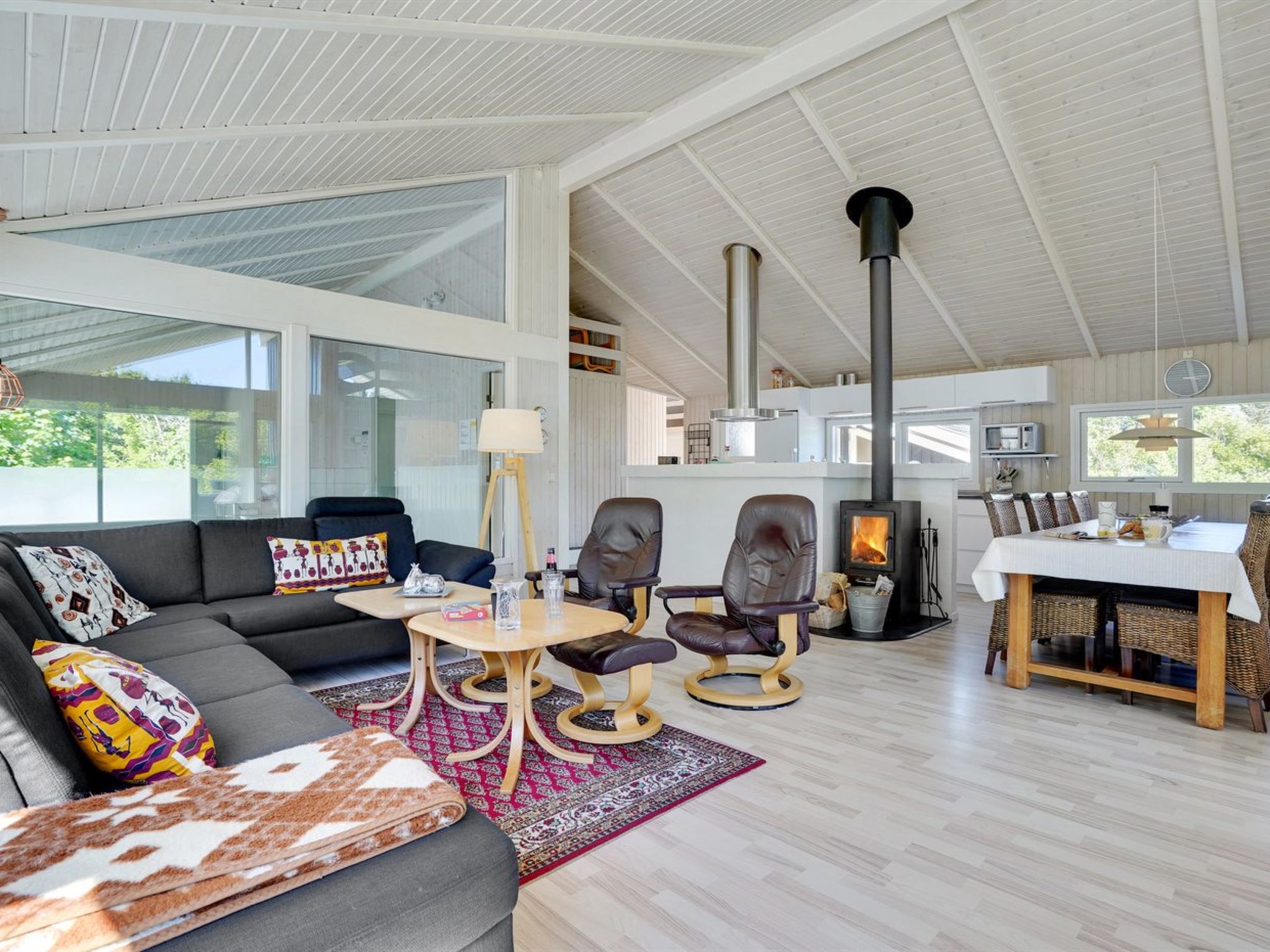 "Harriet" - 800m from the sea-Inside