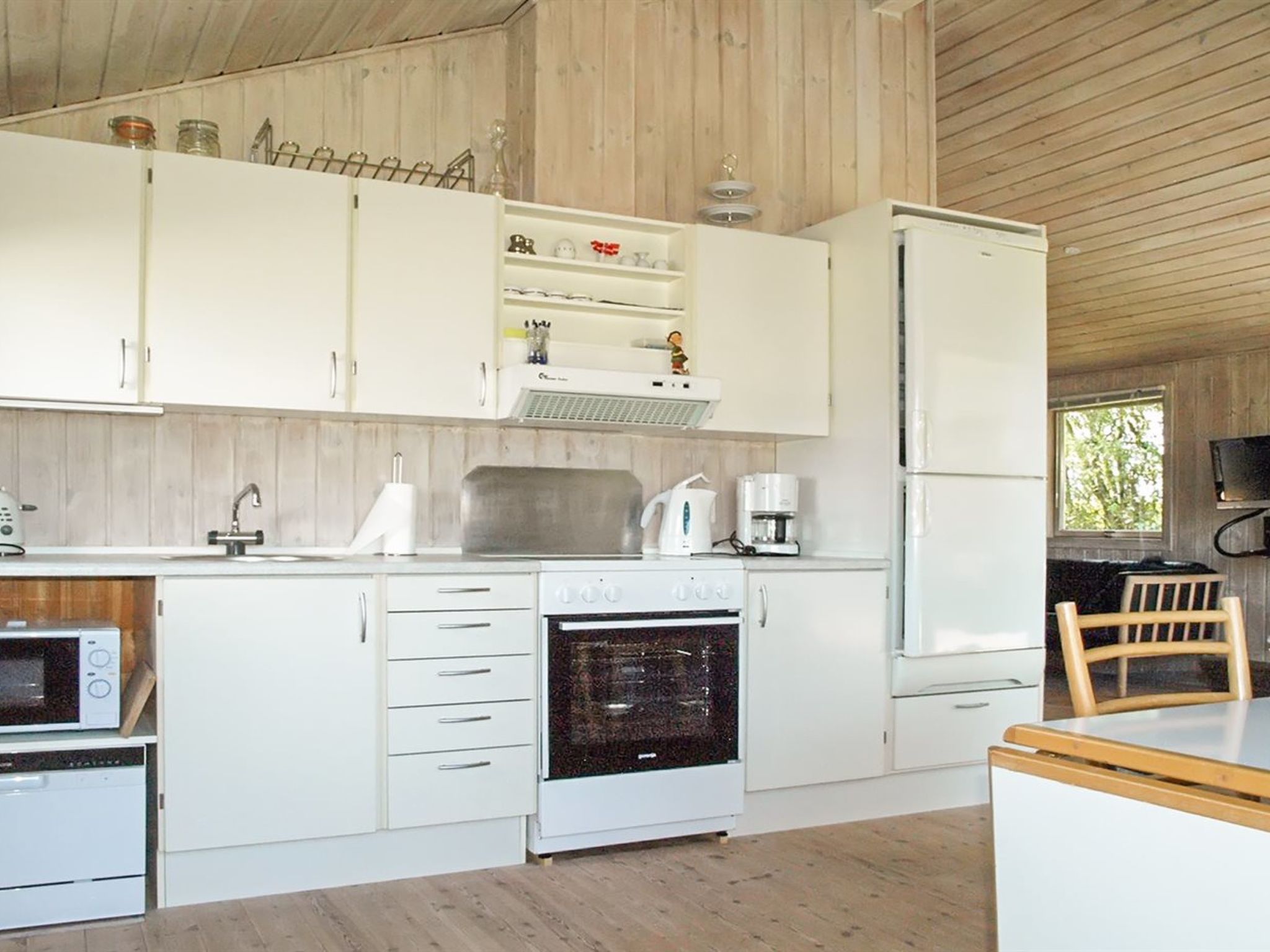 "Tia" - 900m from the sea-Drinnen