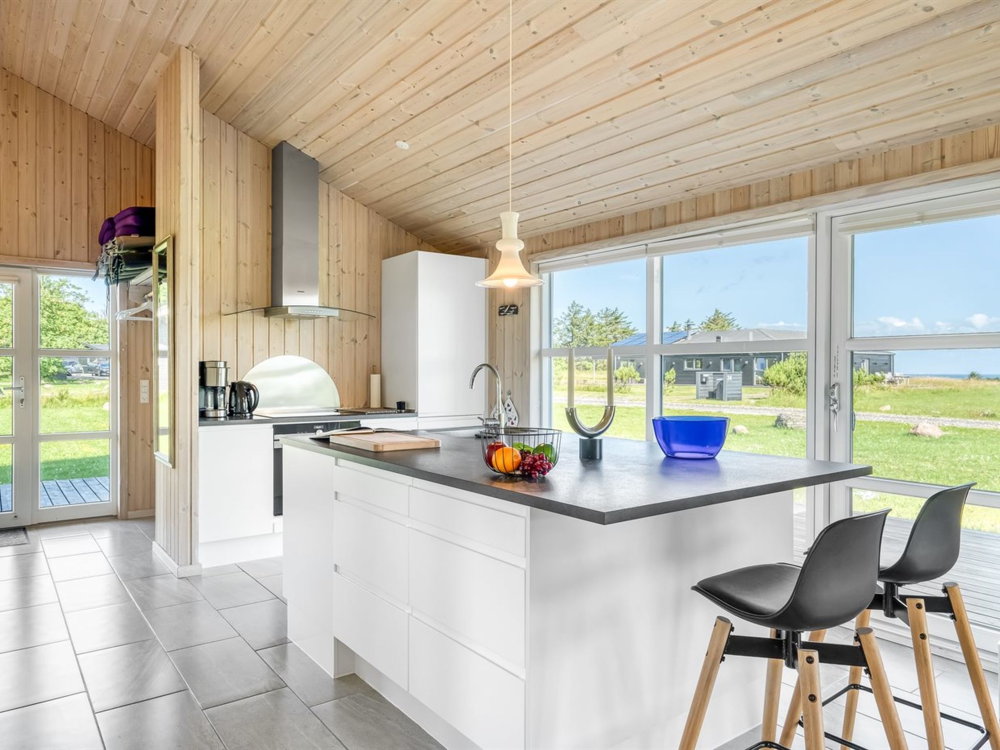 "Engelina" - 1.3km from the sea - Binnen