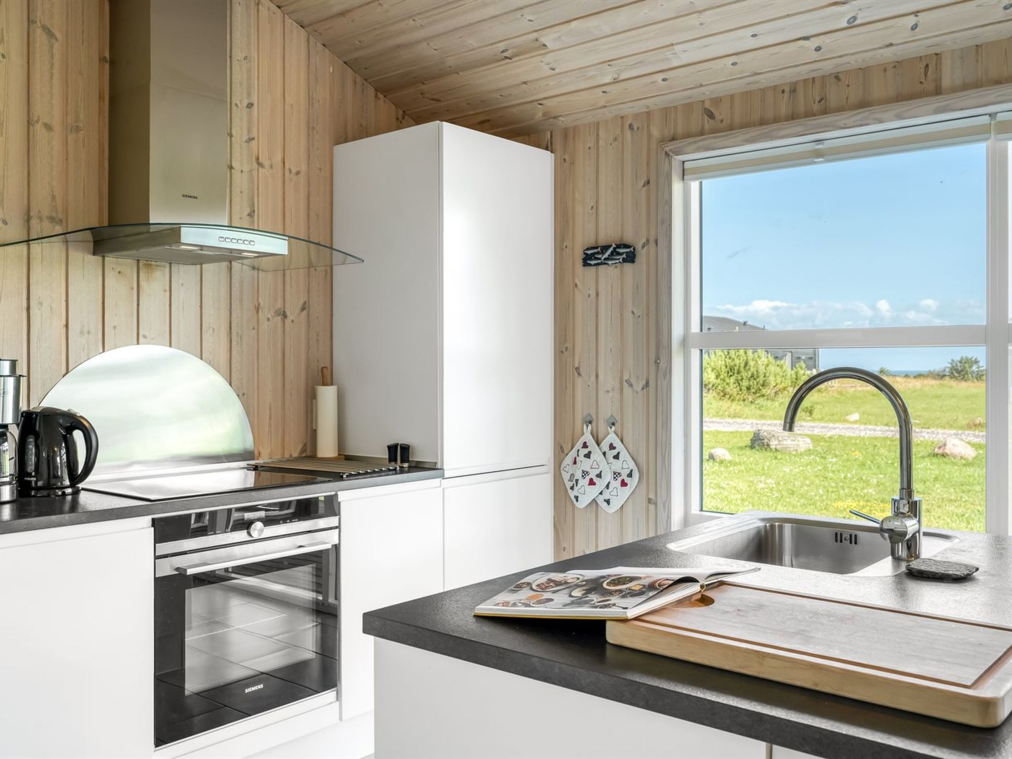 "Engelina" - 1.3km from the sea - Binnen